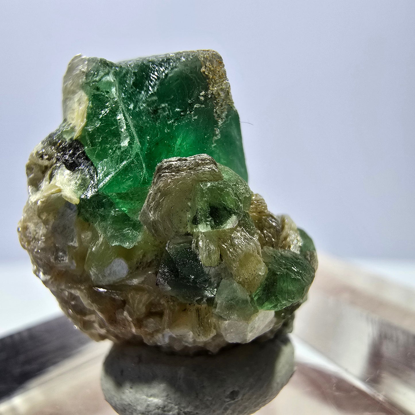 Cube de fluorite fantôme, spécimen de muscovite, Erongo, Namibie, 23 x 17 x 17 mm