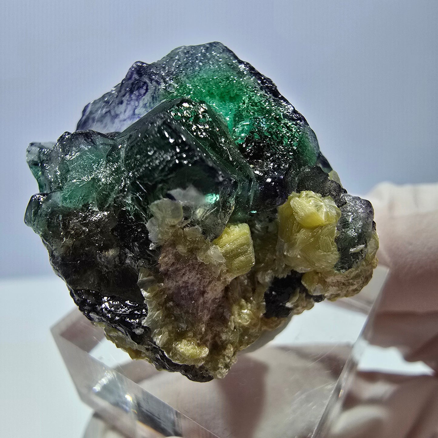 Cube de fluorite fantôme, zonal, spécimen de muscovite, Erongo, Namibie, 33 x 28 x 26 mm