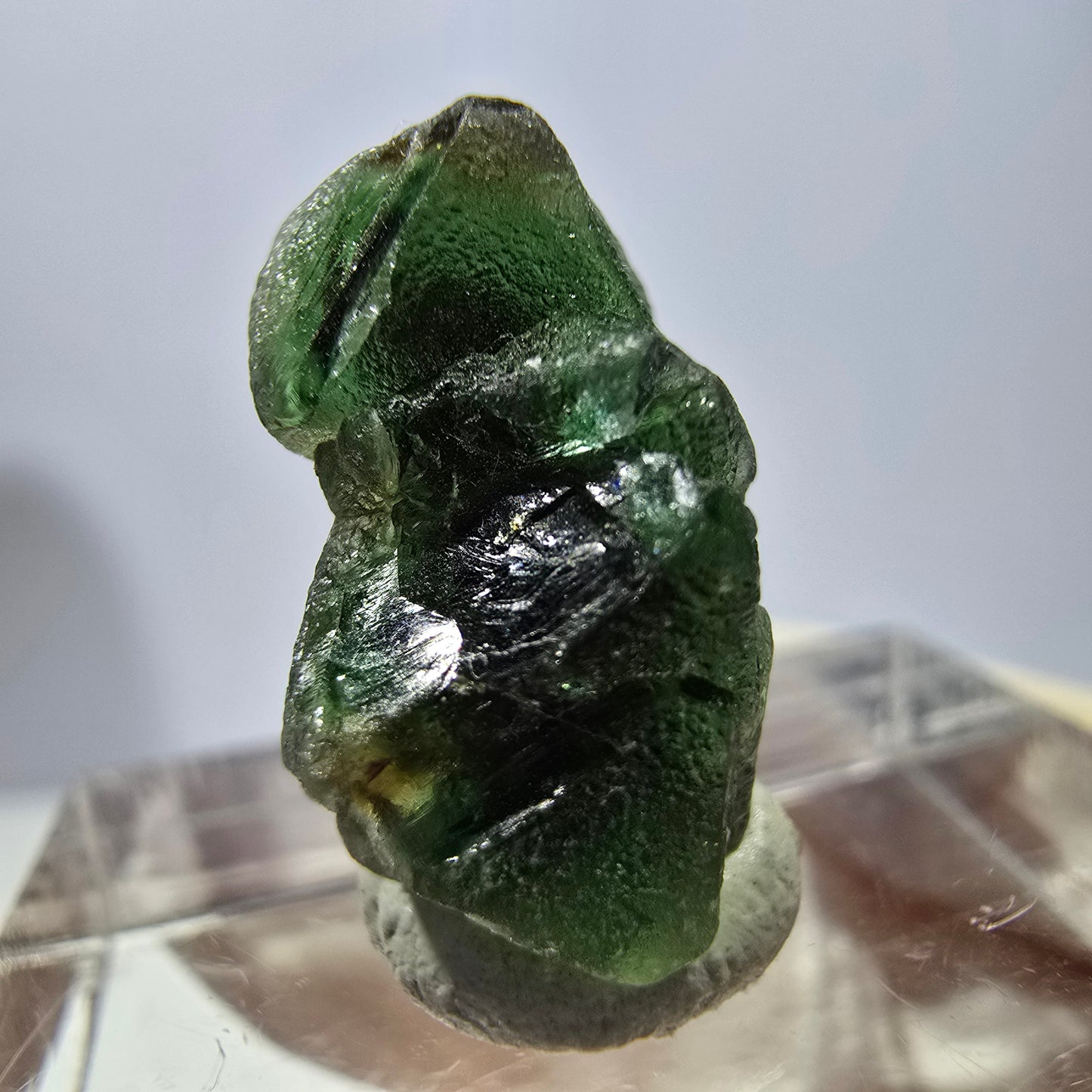 Spécimen hexagonal de cube de fluorite fantôme, Erongo, Namibie, 17 x 10 x 10 mm