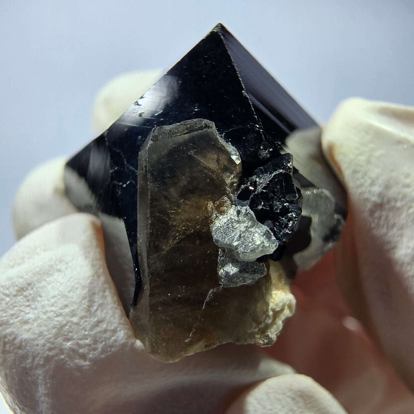 Sym. Tourmaline Schörl, quartz fumé, stade hyalite Erongo, Namibie 23*21*20mm
