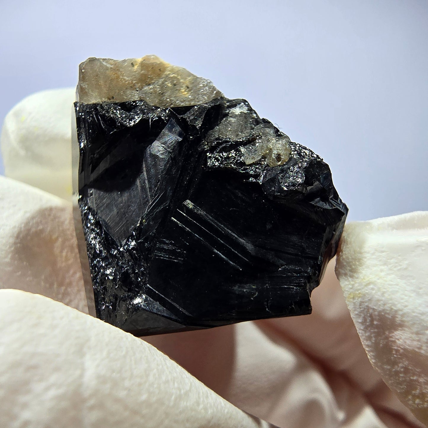 Sym. Tourmaline Schörl, quartz fumé, stade hyalite Erongo, Namibie 23*21*20mm