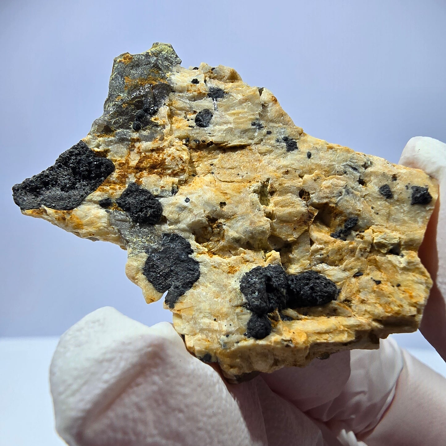 Spécimen rare de tourmaline Schorl, quartz fumé et orthose, Erongo, Namibie, 45 x 30 x 29 mm