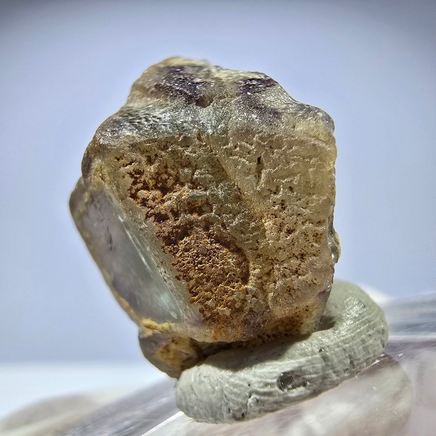 Cube de fluorite fantôme, zonal, spécimen de muscovite, Erongo, Namibie, 20 x 18 x 14 mm