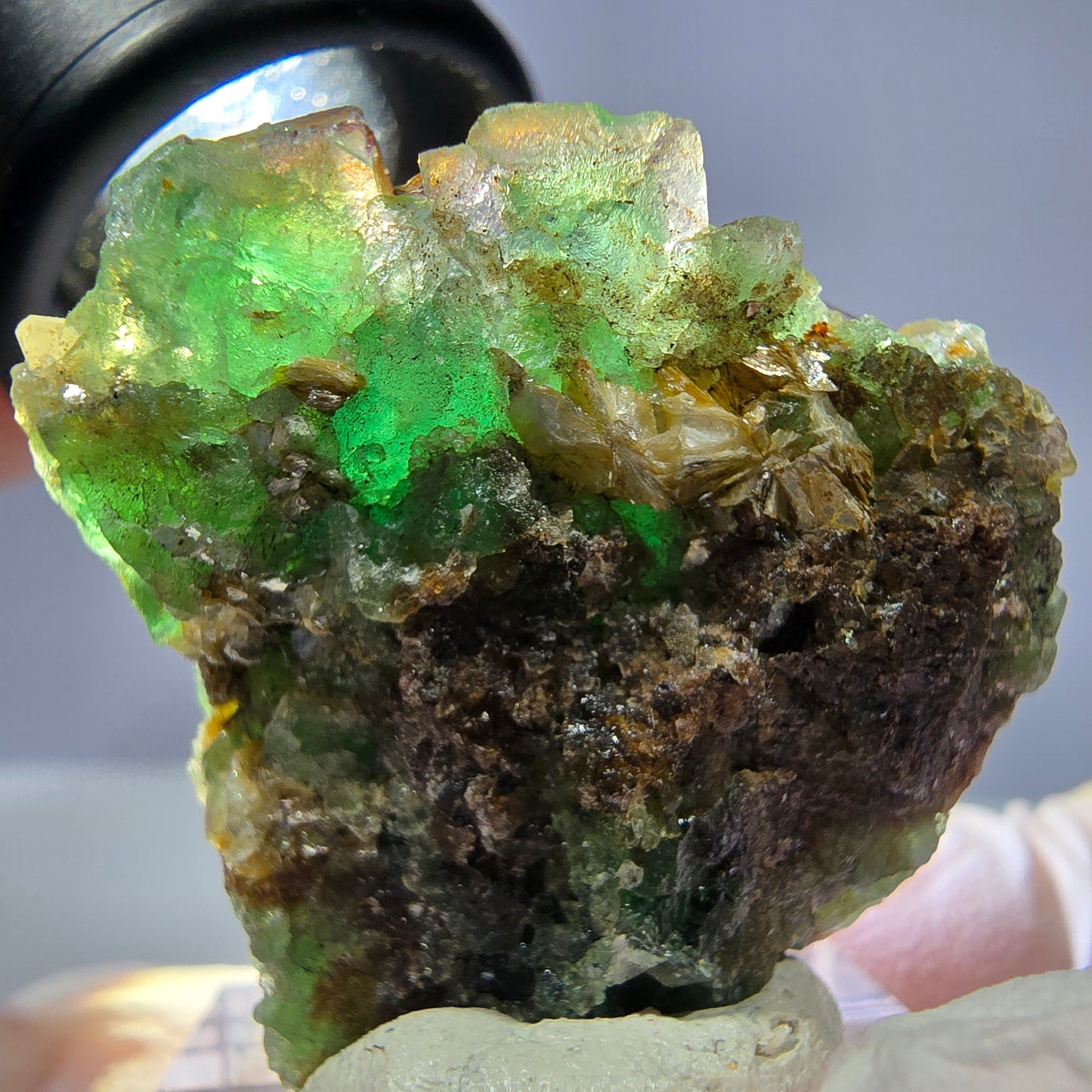 Cube de fluorite fantôme, zonal, muscovite, spécimen de calcite UV, Erongo, Namibie, 31 x 31 x 19 mm