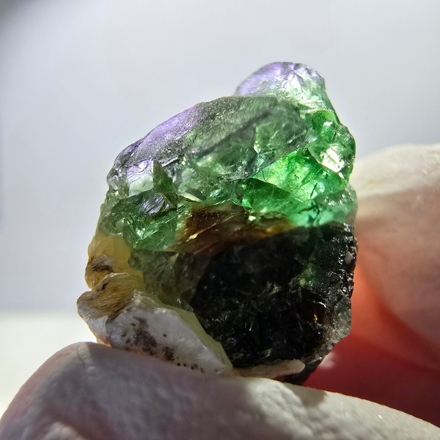 Lot de 7 fluorites fantômes, tourmalines scholl, muscovites, Erongo, Namibie, 24-14 mm