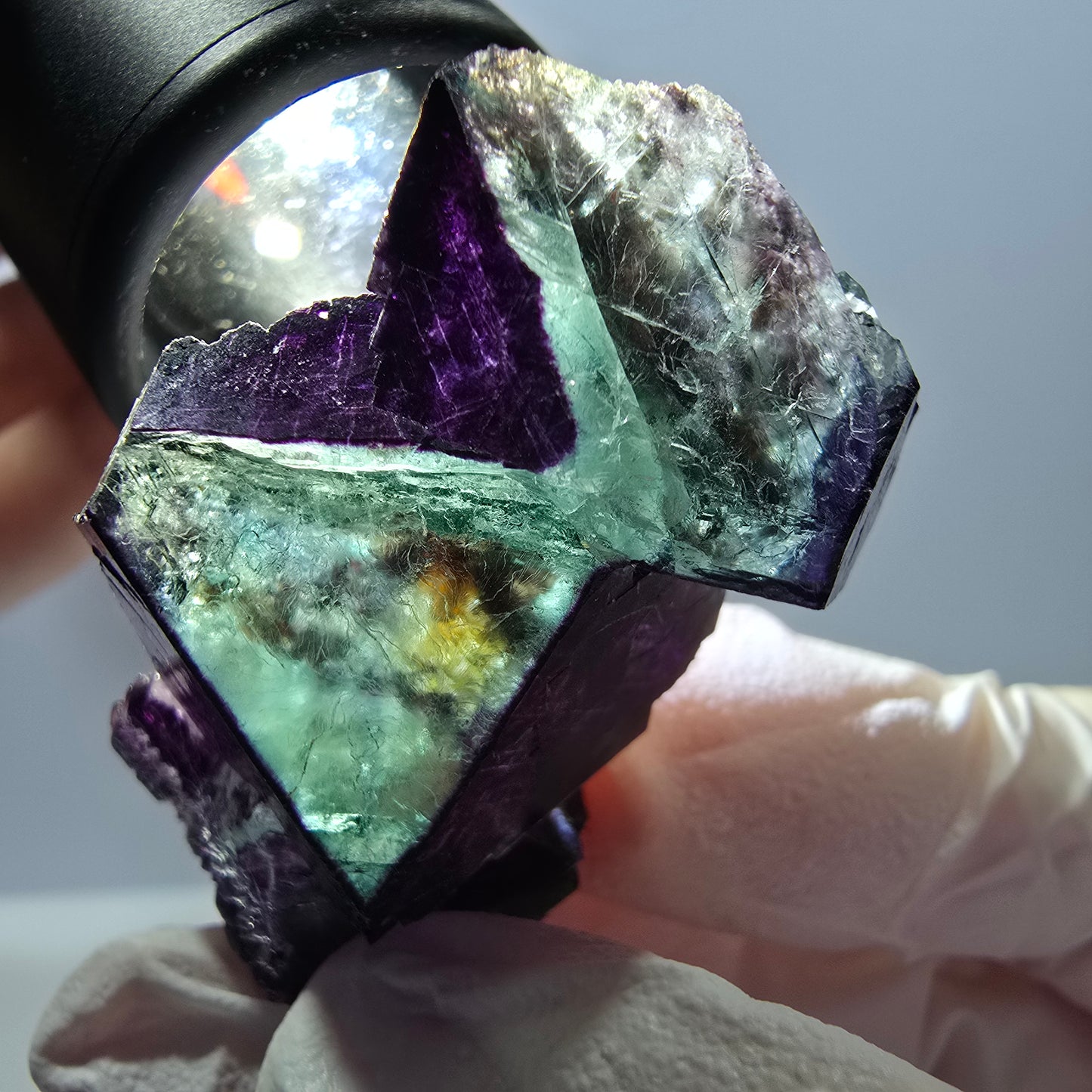 Spécimen de cube de fluorite fantôme vert violet zonal 11:11 Angel Pocket, Namibie 45*32*17mm