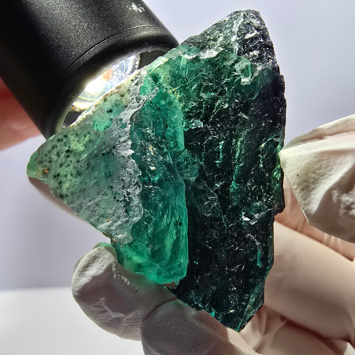 Spécimen de cube de fluorite fantôme vert violet zonal 11:11 Angel Pocket, Namibie 49*47*32mm