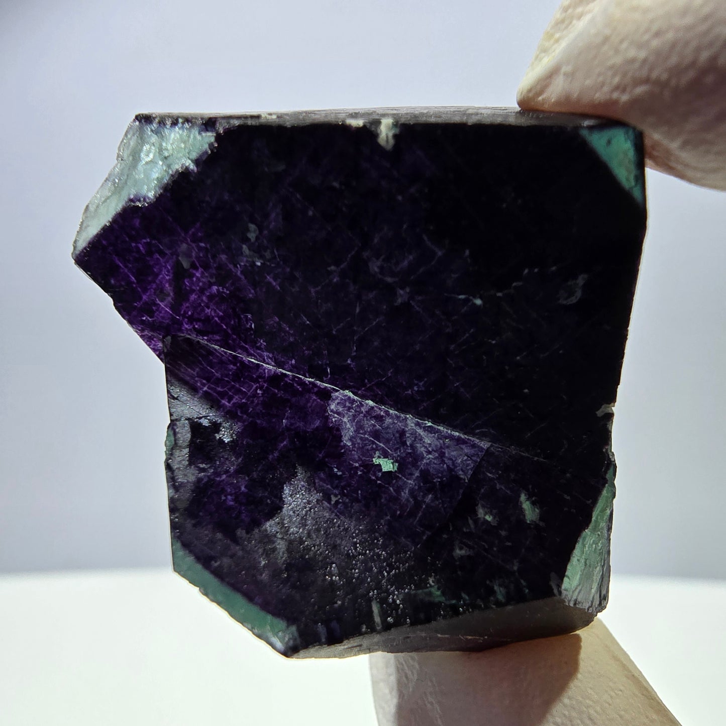 Spécimen de cube de fluorite fantôme vert violet zonal 11:11 Angel Pocket, Namibie 46*36*22mm