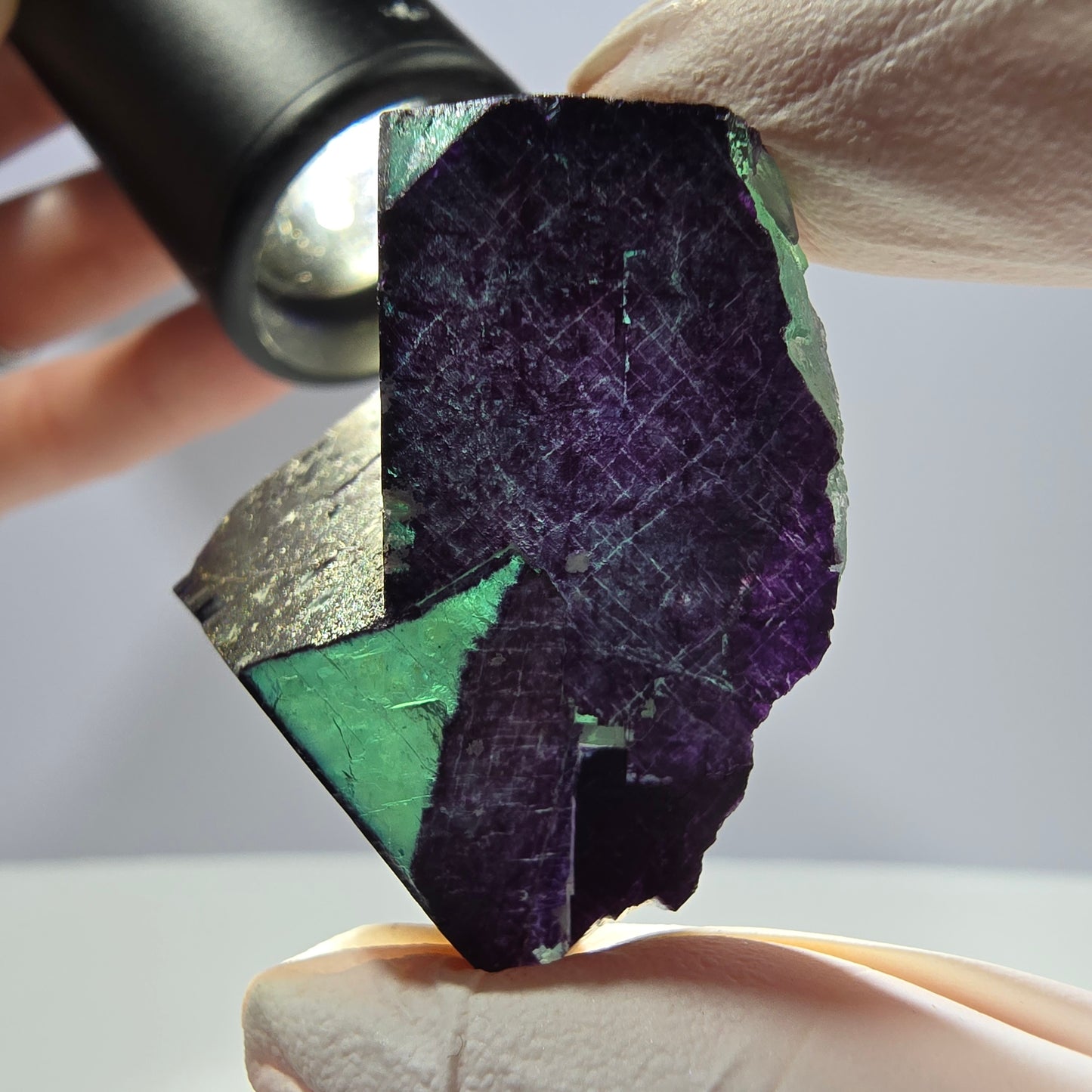 Spécimen de cube de fluorite fantôme vert violet zonal 11:11 Angel Pocket, Namibie 46*36*22mm