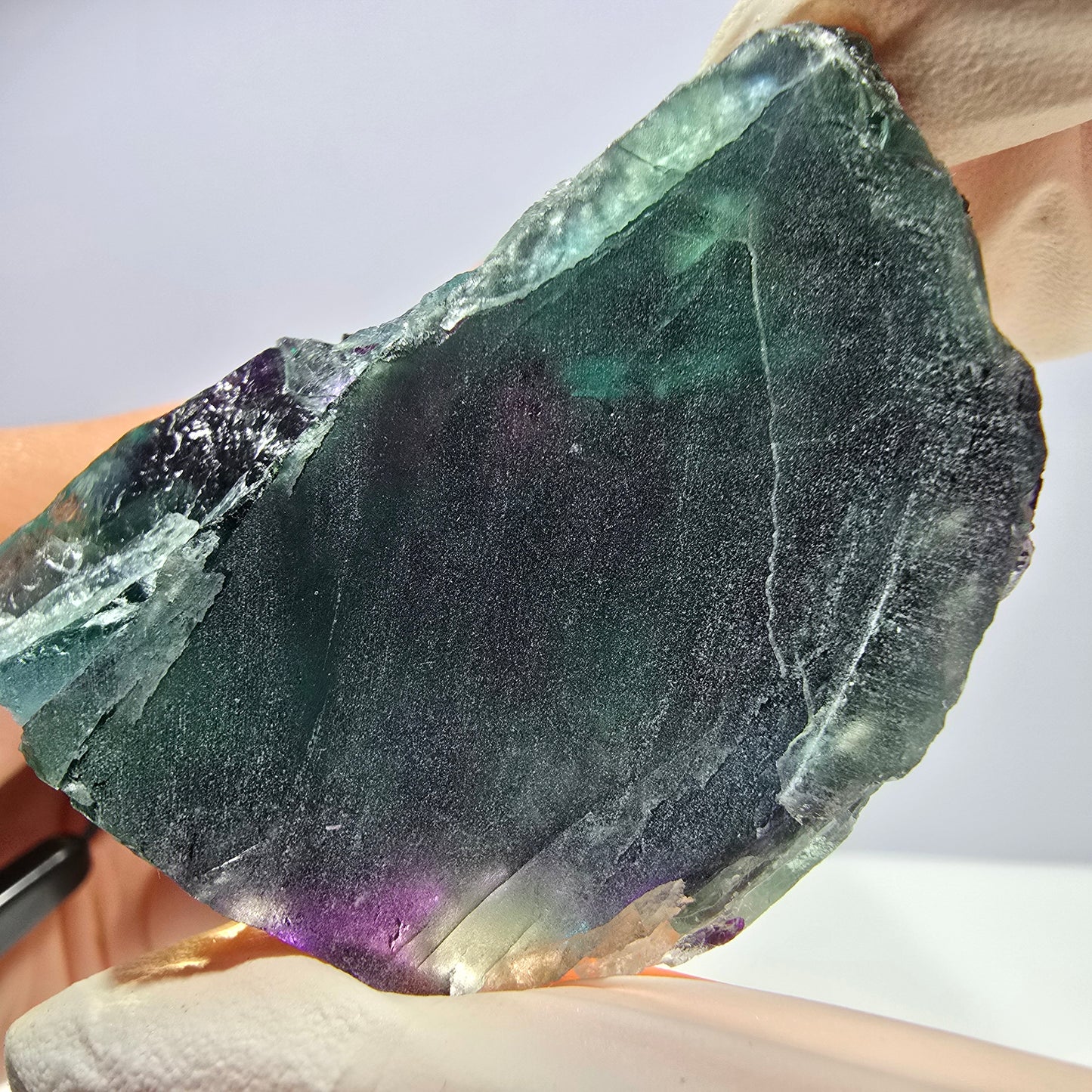 Spécimen de cube de fluorite fantôme vert violet zonal 11:11 Angel Pocket, Namibie 61*40*33mm