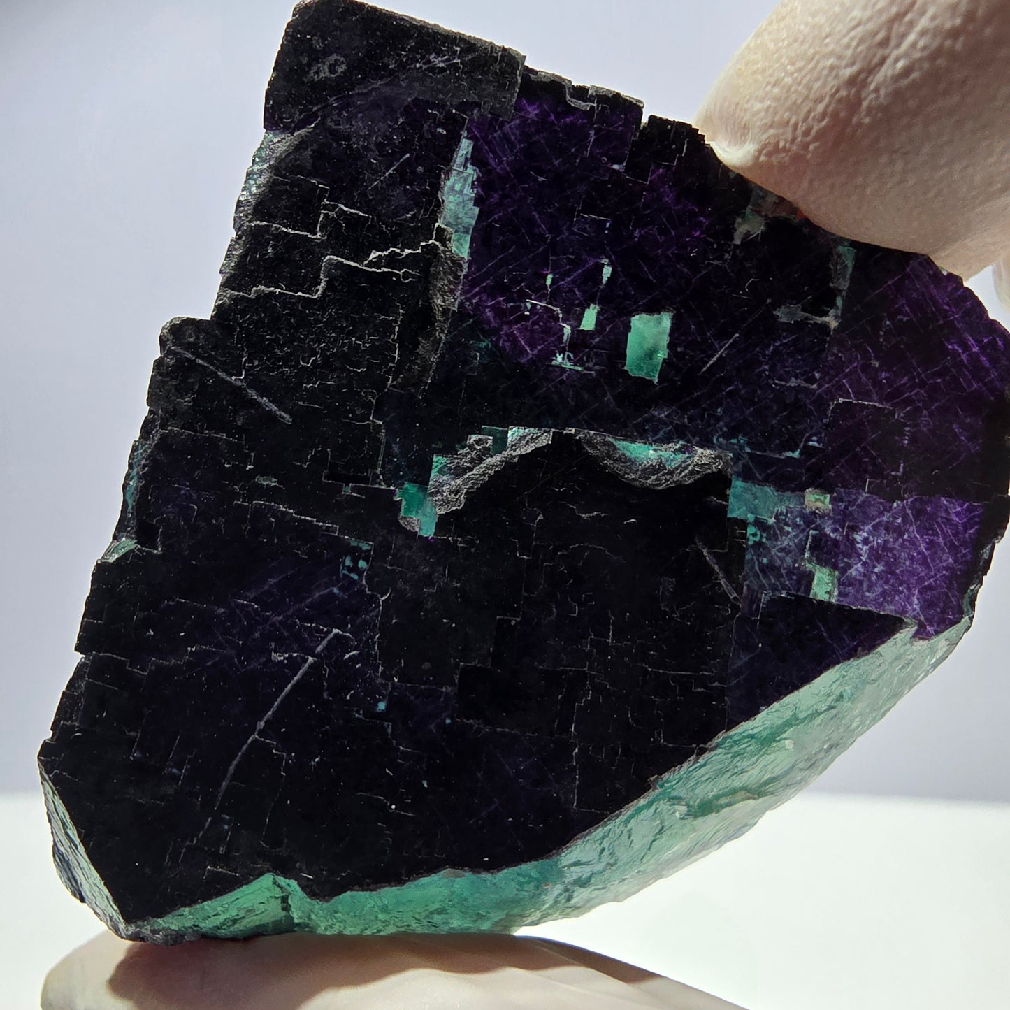 Spécimen de cube de fluorite fantôme vert violet zonal 11:11 Angel Pocket, Namibie 56*48*19mm