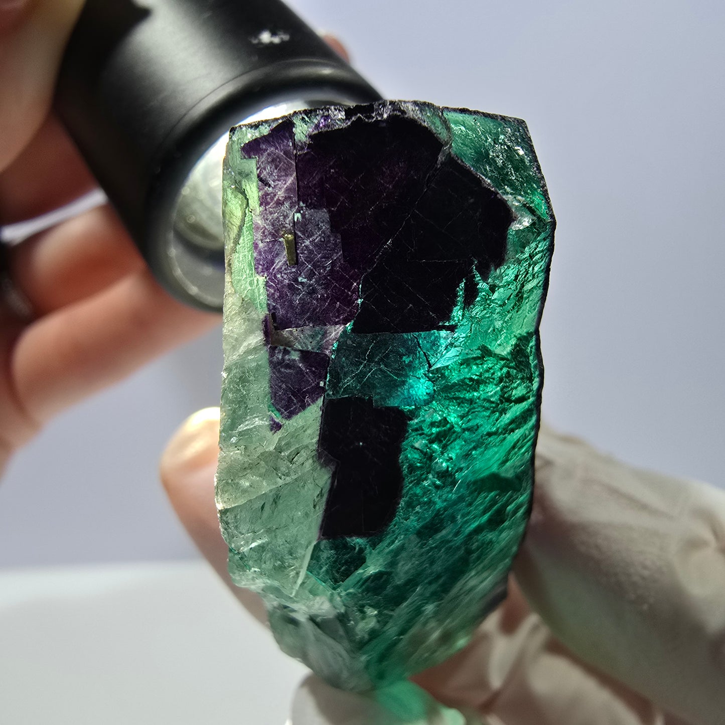Spécimen de cube de fluorite fantôme vert violet zonal 11:11 Angel Pocket, Namibie 56*48*19mm