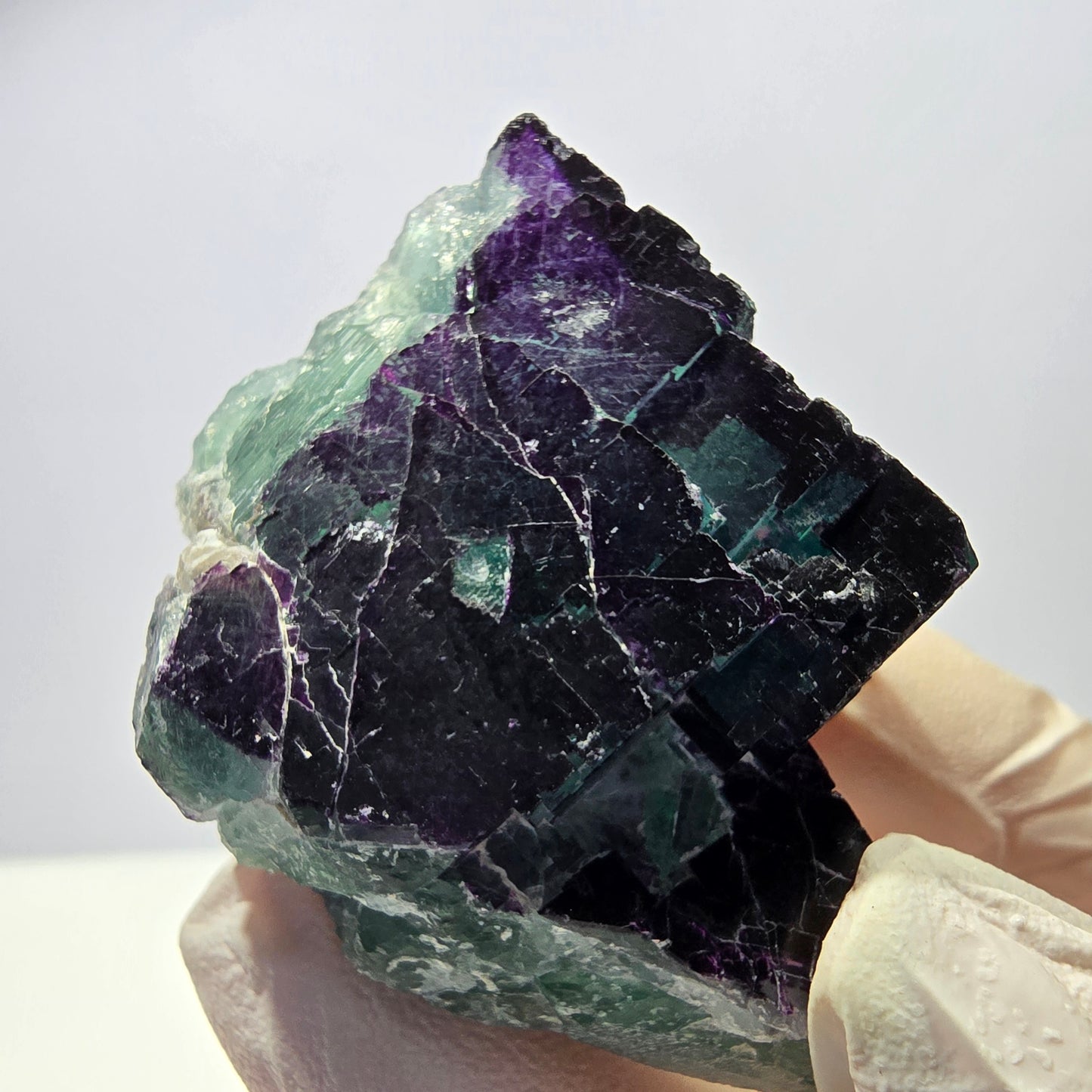 Spécimen de cube de fluorite fantôme vert violet zonal 11:11 Angel Pocket, Namibie 54*38*38mm