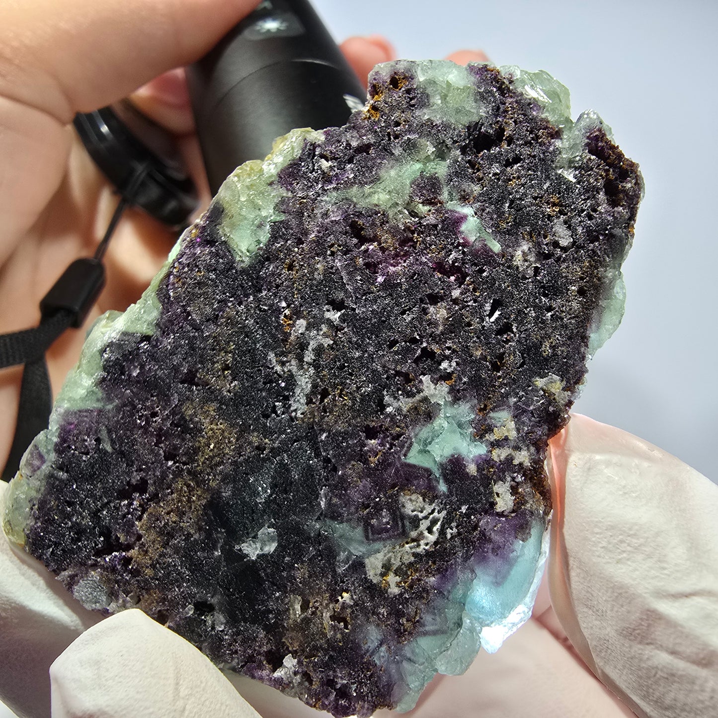 Spécimen de cube de fluorite fantôme parqueté vert violet Okorusu, Namibie 60*48*24mm