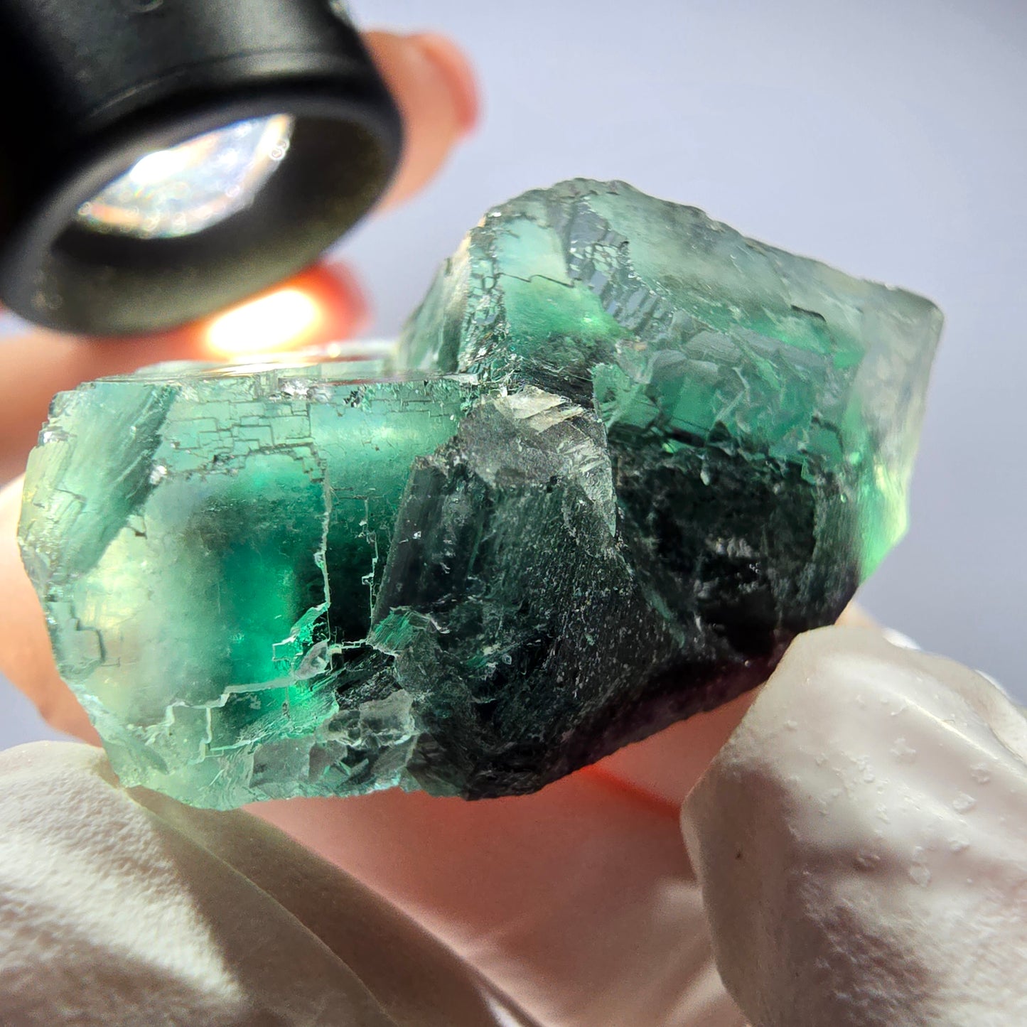 Spécimen de cube de fluorite fantôme parqueté vert violet Okorusu, Namibie 40*29*21mm