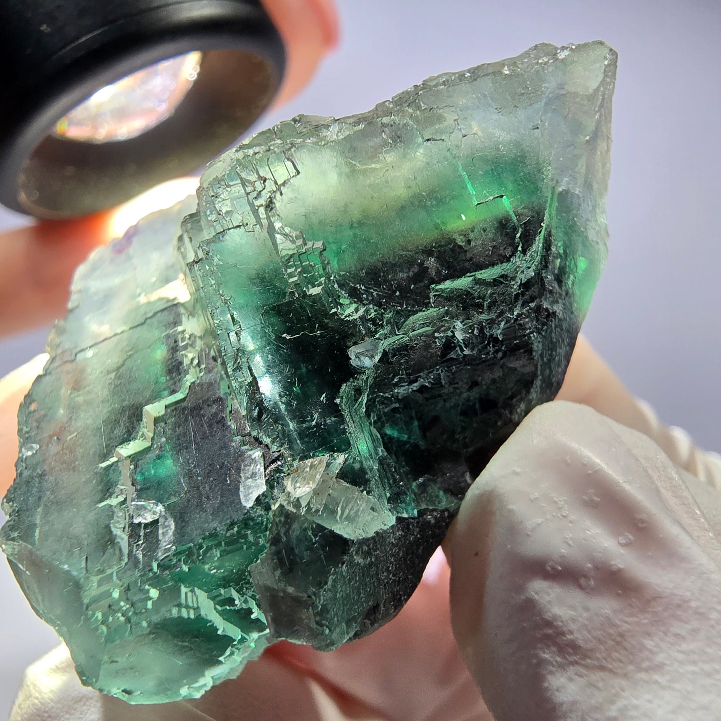 Spécimen de cube de fluorite fantôme parqueté vert violet Okorusu, Namibie 40*29*21mm