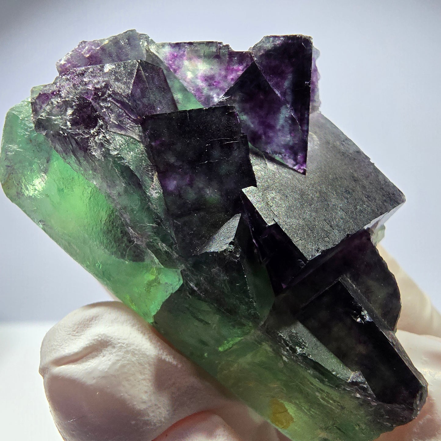 Spécimen de cube de fluorite fantôme parqueté vert violet Okorusu, Namibie 48*26*26mm