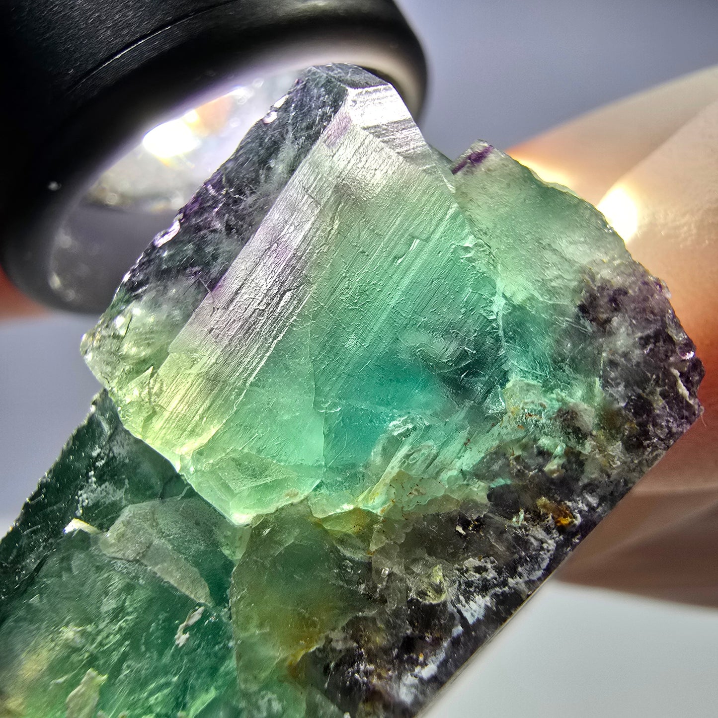 Spécimen de cube de fluorite fantôme parqueté vert violet Okorusu, Namibie 41*35*18mm