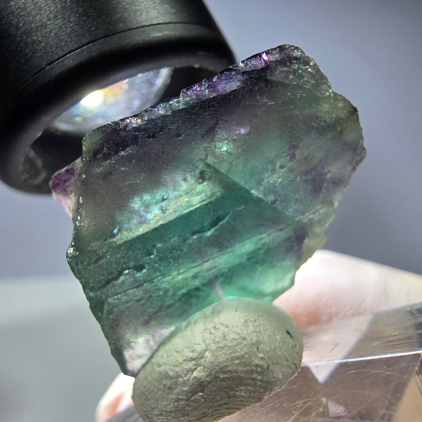 Rare cube de fluorite fantôme parqueté vert violet Okorusu Namibie 23*21*19mm