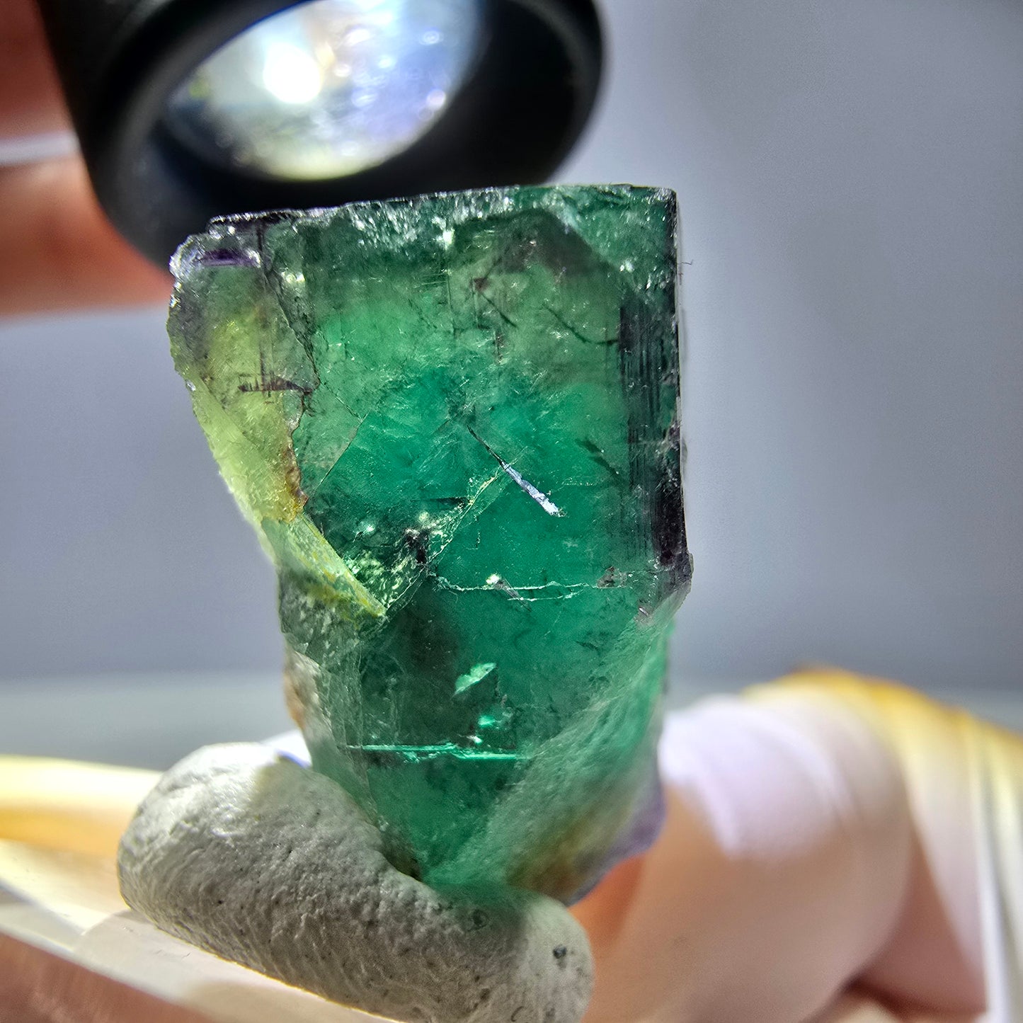 Rare cube de fluorite fantôme parqueté vert violet Okorusu Namibie 28*24*13mm