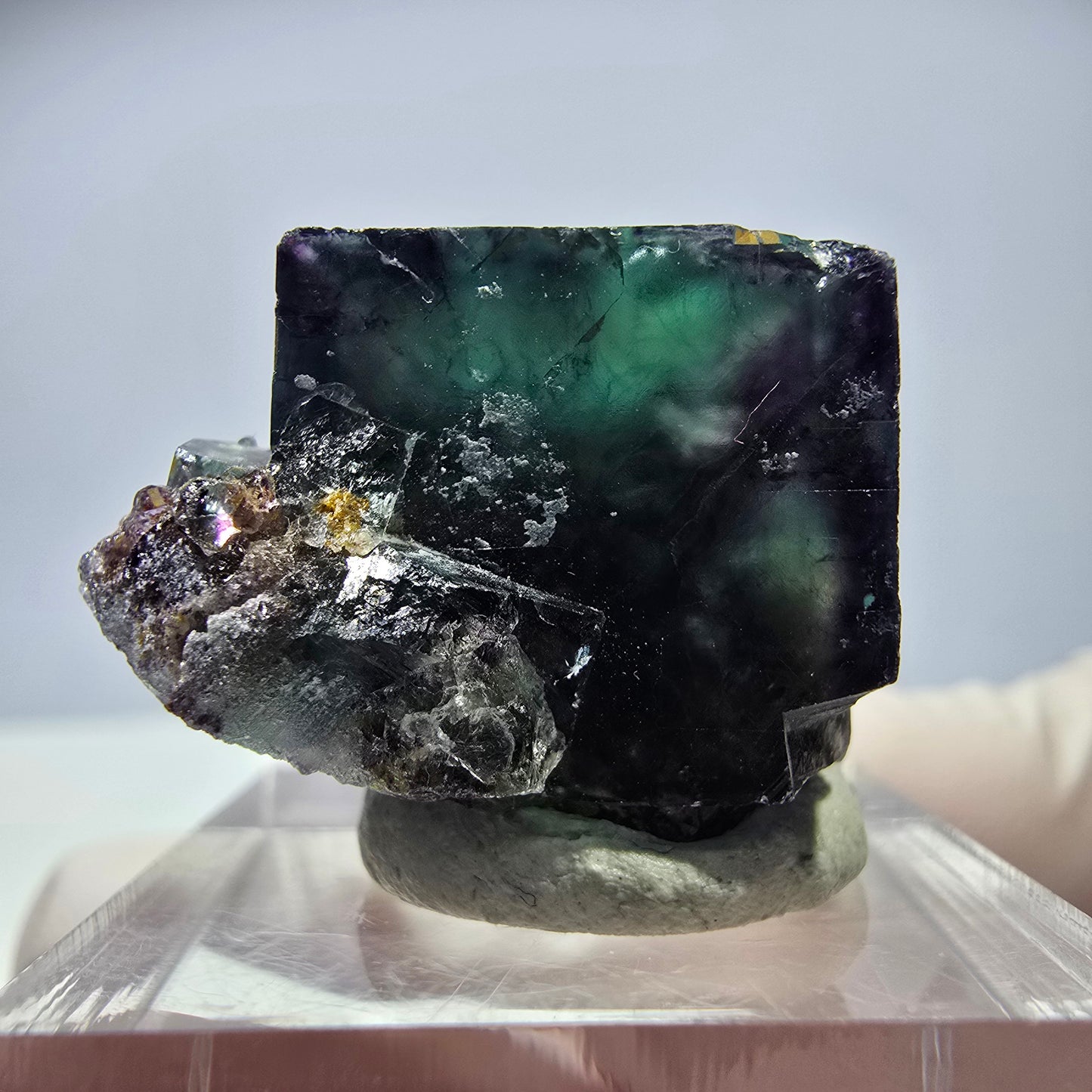 Rare cube de fluorite fantôme parqueté vert violet Okorusu Namibie 25*19*16mm