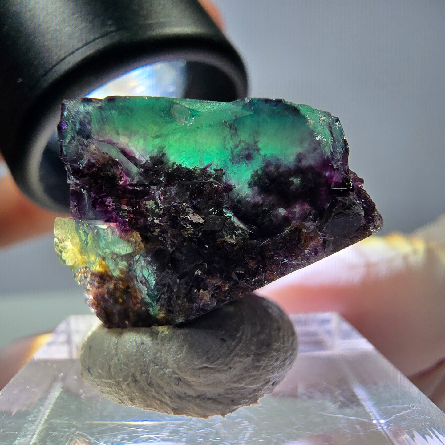 Rare cube de fluorite fantôme parqueté vert violet Okorusu Namibie 25*19*16mm