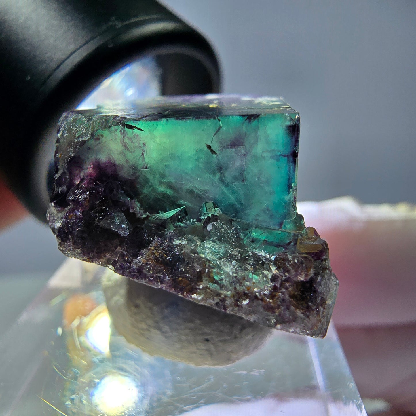Rare cube de fluorite fantôme parqueté vert violet Okorusu Namibie 25*19*16mm