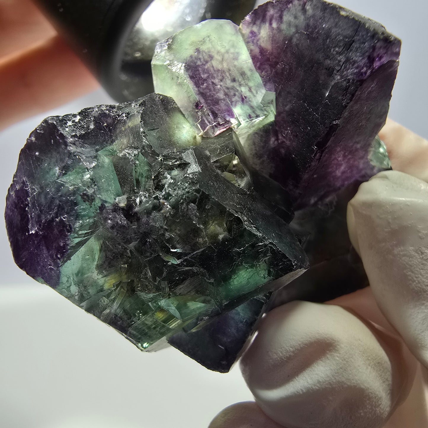 Spécimen de cube de fluorite fantôme parqueté vert violet Okorusu, Namibie 47*36*22mm