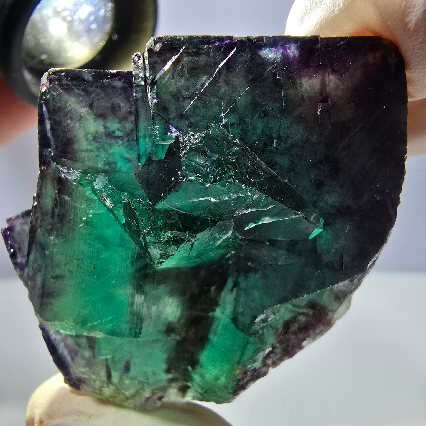 Spécimen de cube de fluorite fantôme parqueté vert violet Okorusu, Namibie 53*43*28mm