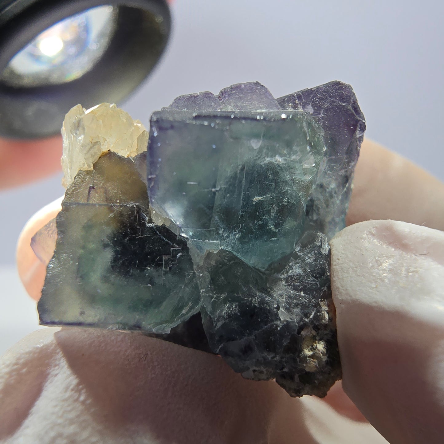 Rare cube de fluorite fantôme, spécimen de quartz vert violet Okorusu Namibie 29*24*20mm