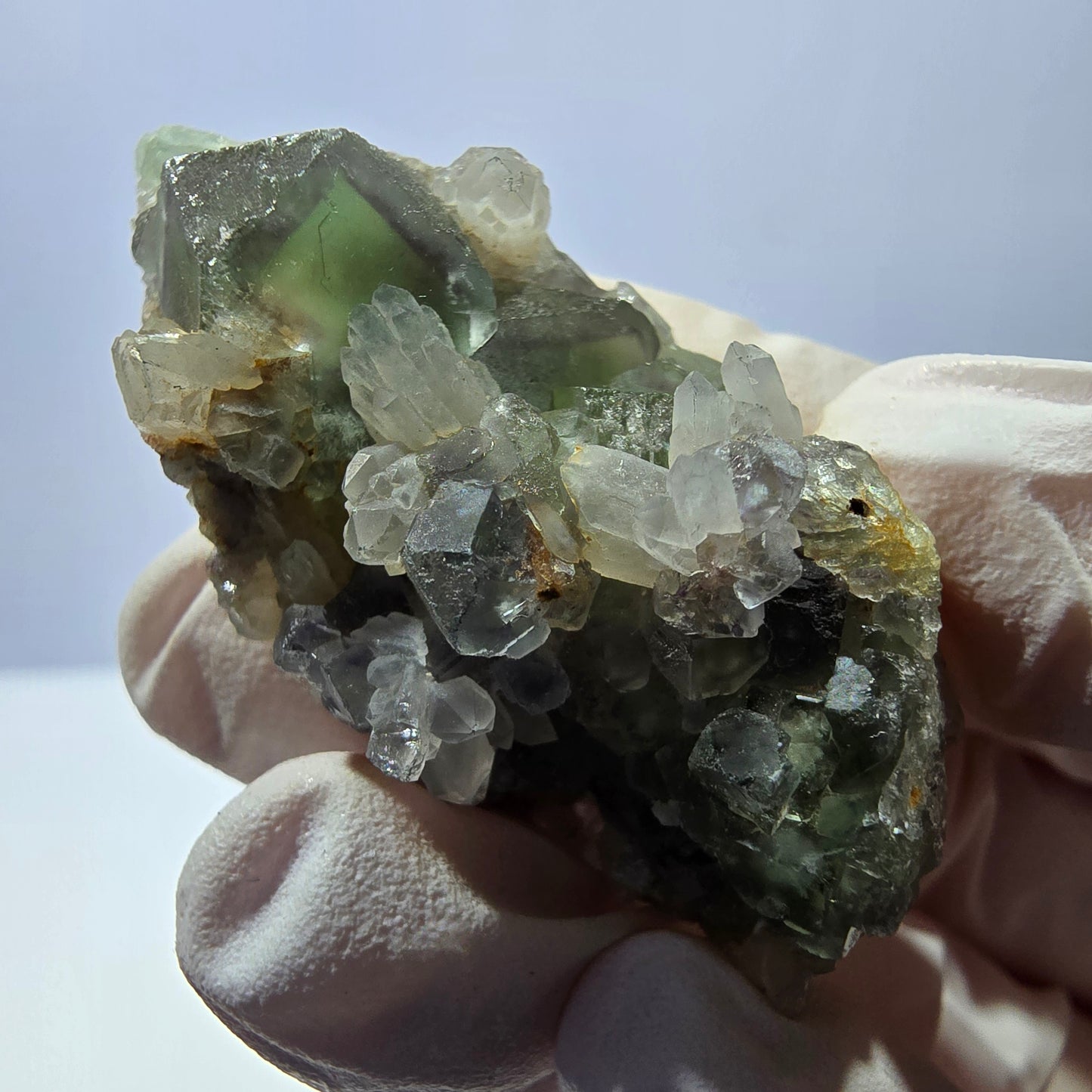 Rare cube de fluorite fantôme, spécimen de quartz vert Okorusu, Namibie, 48 x 22 x 17 mm