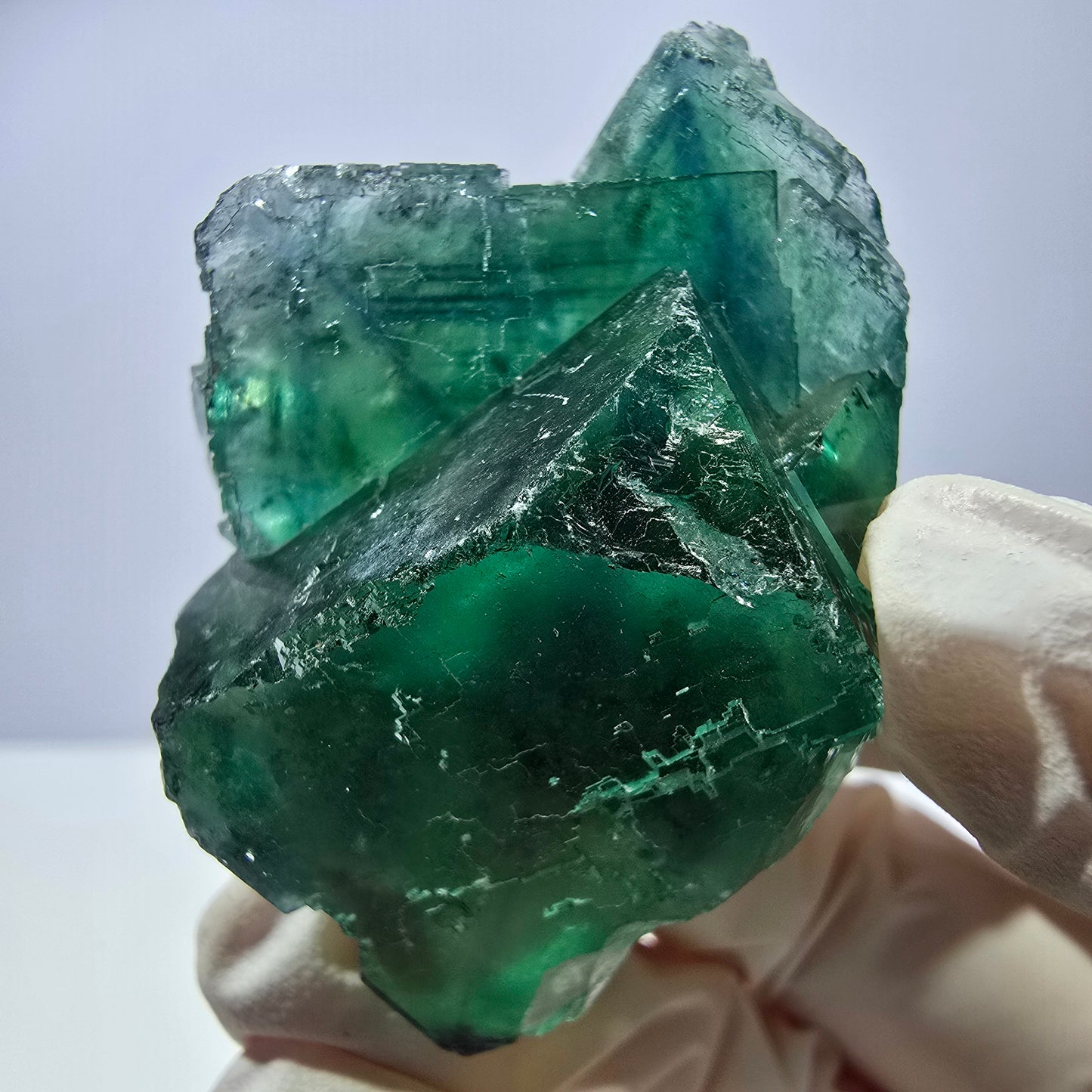 Spécimen de cube de fluorite fantôme transparente, vert parqueté, Okorusu, Namibie, 55 x 41 x 26 mm