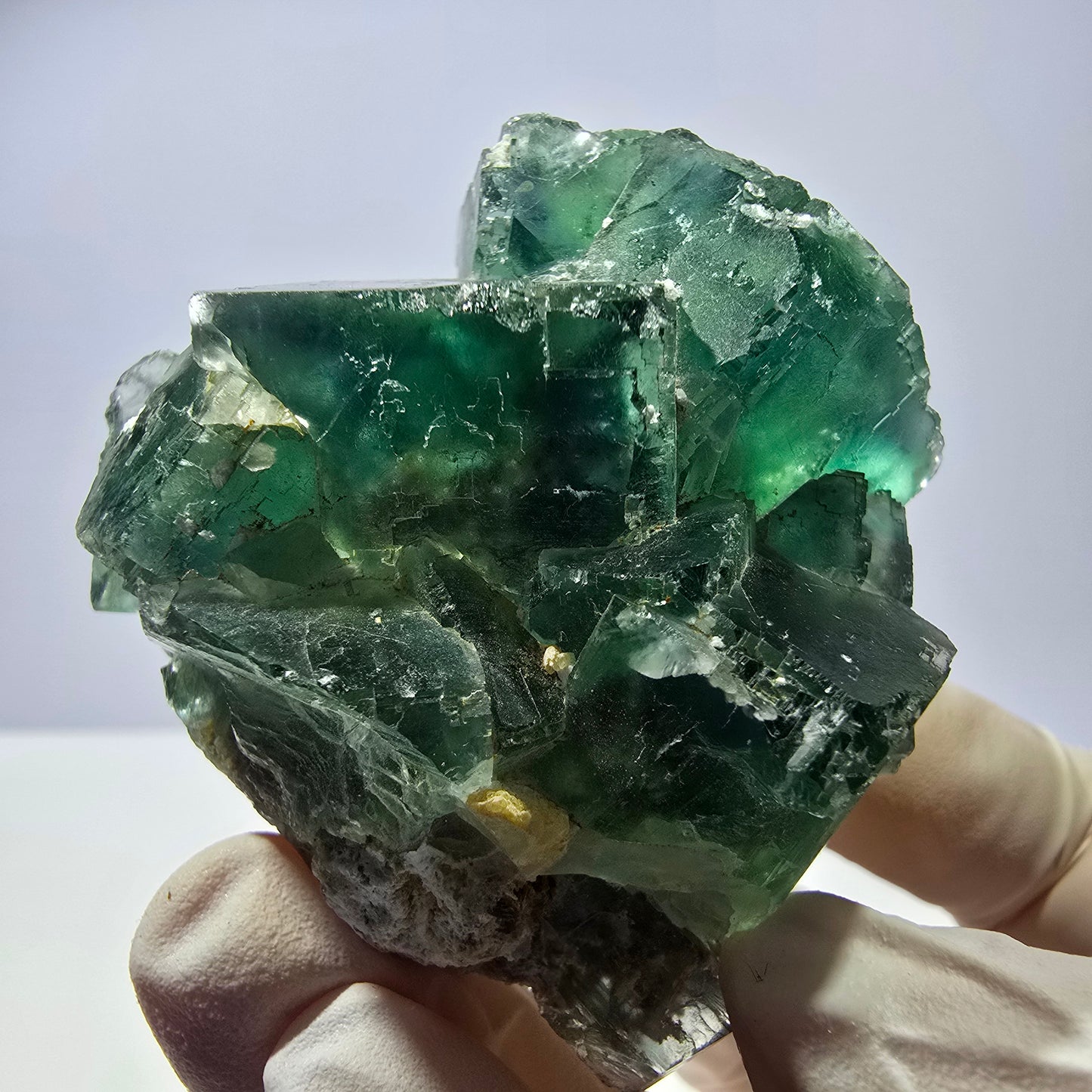 Spécimen de cube de fluorite fantôme transparente, parqueté vert Okorusu, Namibie 54 x 50 x 36 mm