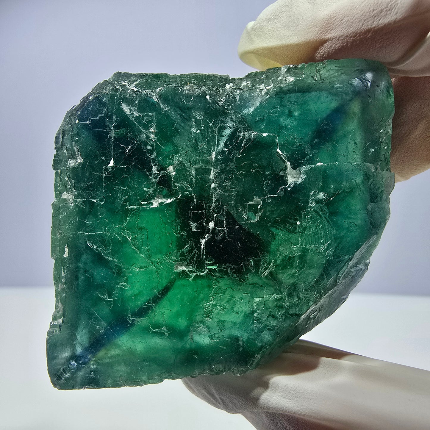 Spécimen de cube de fluorite fantôme transparente, vert parqueté, Okorusu, Namibie, 54 x 48 x 39 mm
