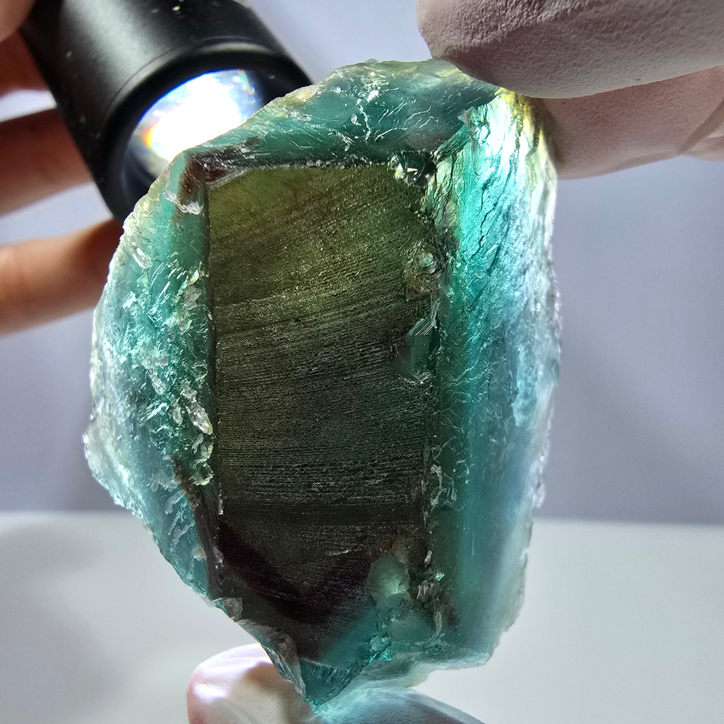 Spécimen de cube de fluorite fantôme transparente, vert parqueté, Okorusu, Namibie, 58 x 46 x 23 mm