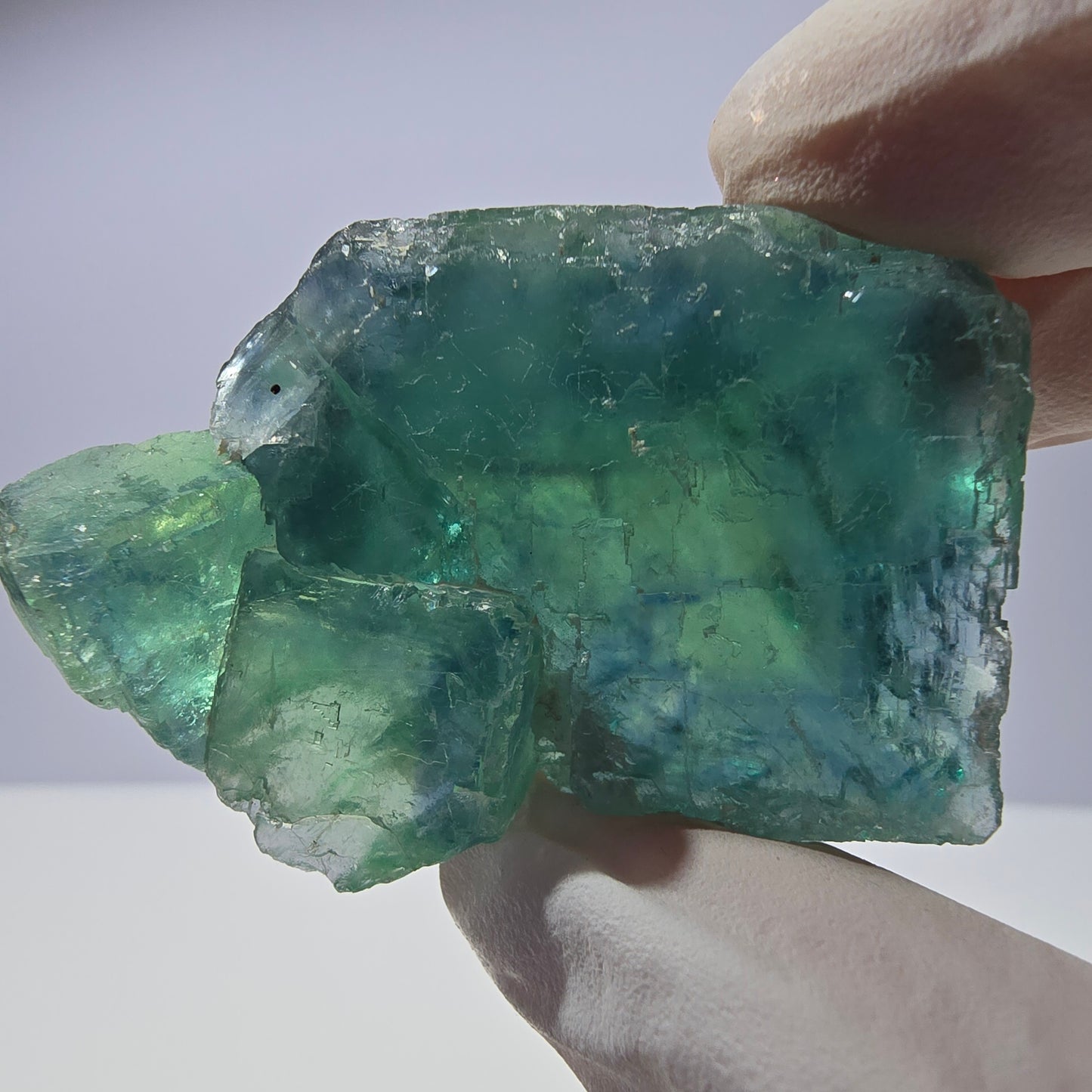 Spécimen de cube de fluorite fantôme transparente, vert parqueté, Okorusu, Namibie, 53 x 33 x 22 mm