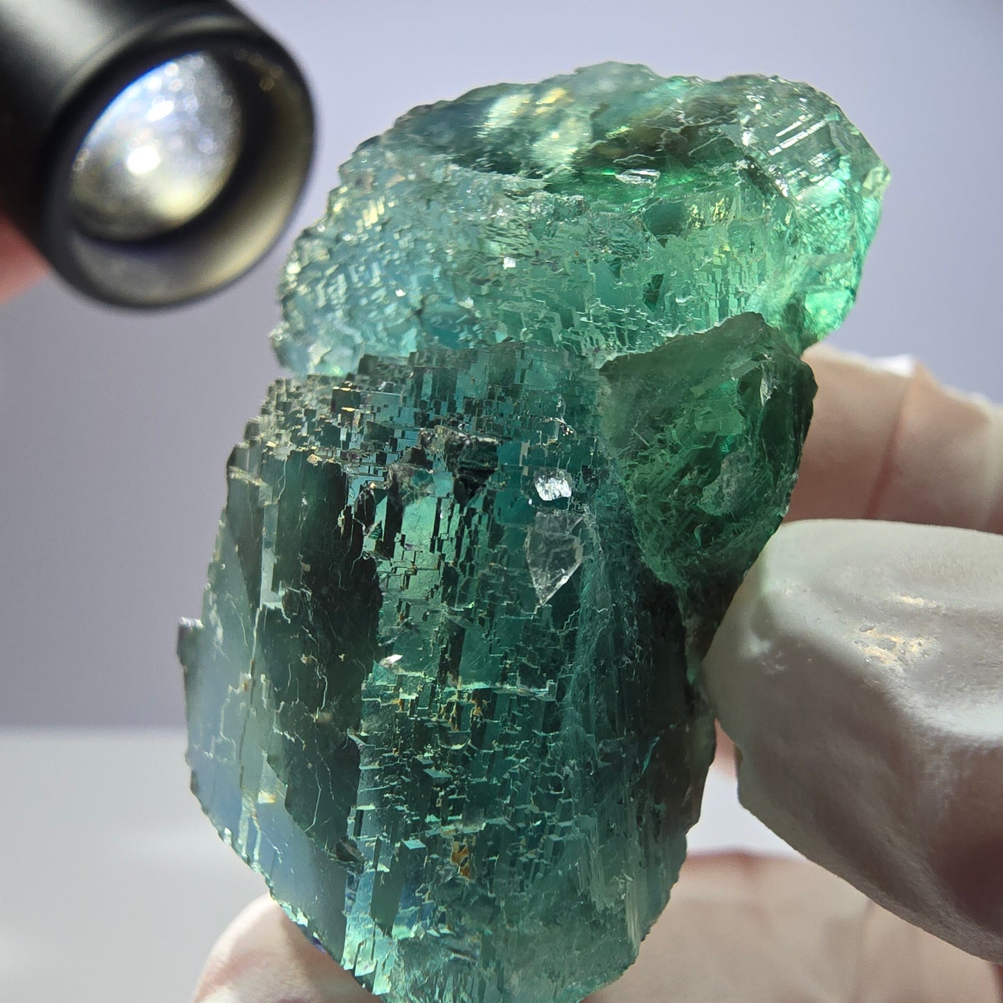 Spécimen de cube de fluorite fantôme transparente, parqueté vert Okorusu, Namibie 49 x 31 x 31 mm