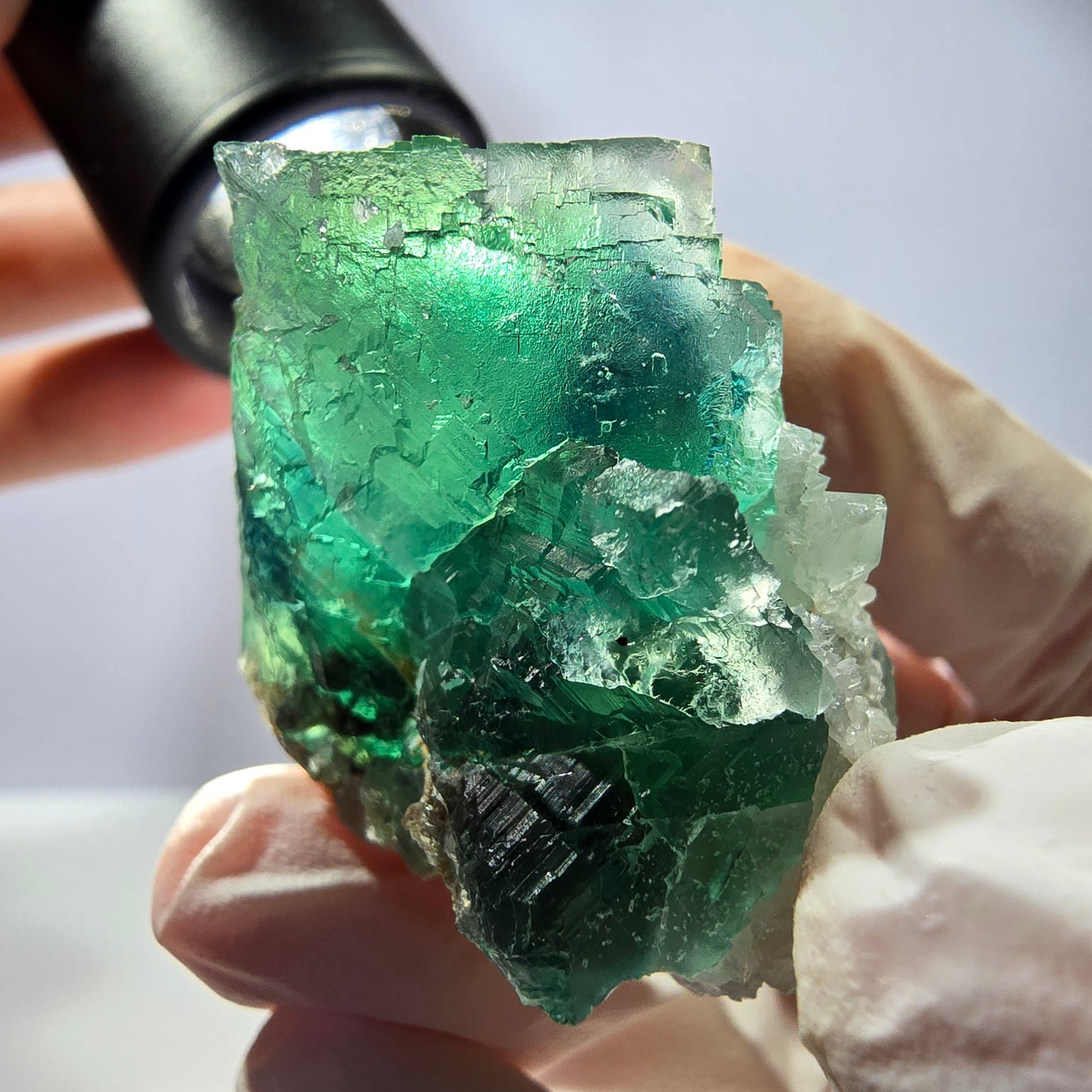 Rare cube de fluorite fantôme, spécimen de quartz vert Okorusu, Namibie, 44 x 40 x 29 mm