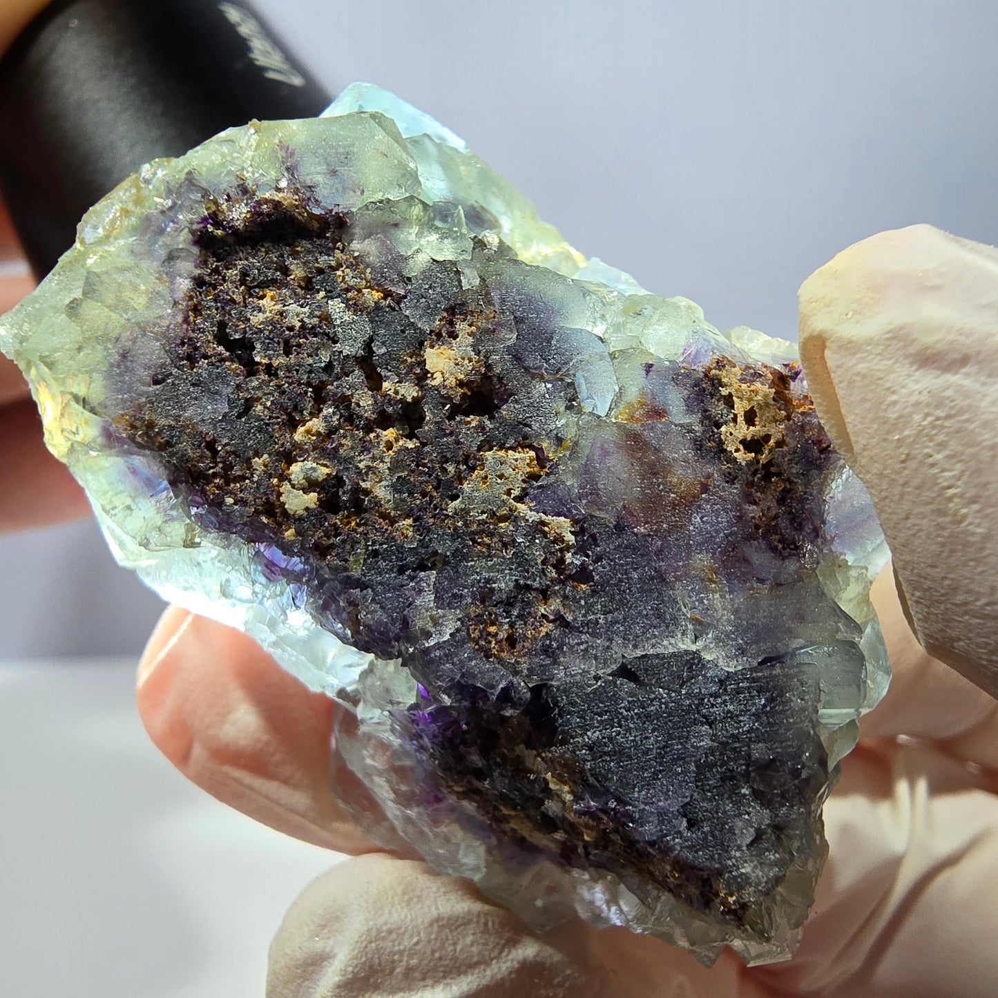 Spécimen de cube de fluorite fantôme, parqueté vert violet Okorusu, Namibie 49*34*13 mm
