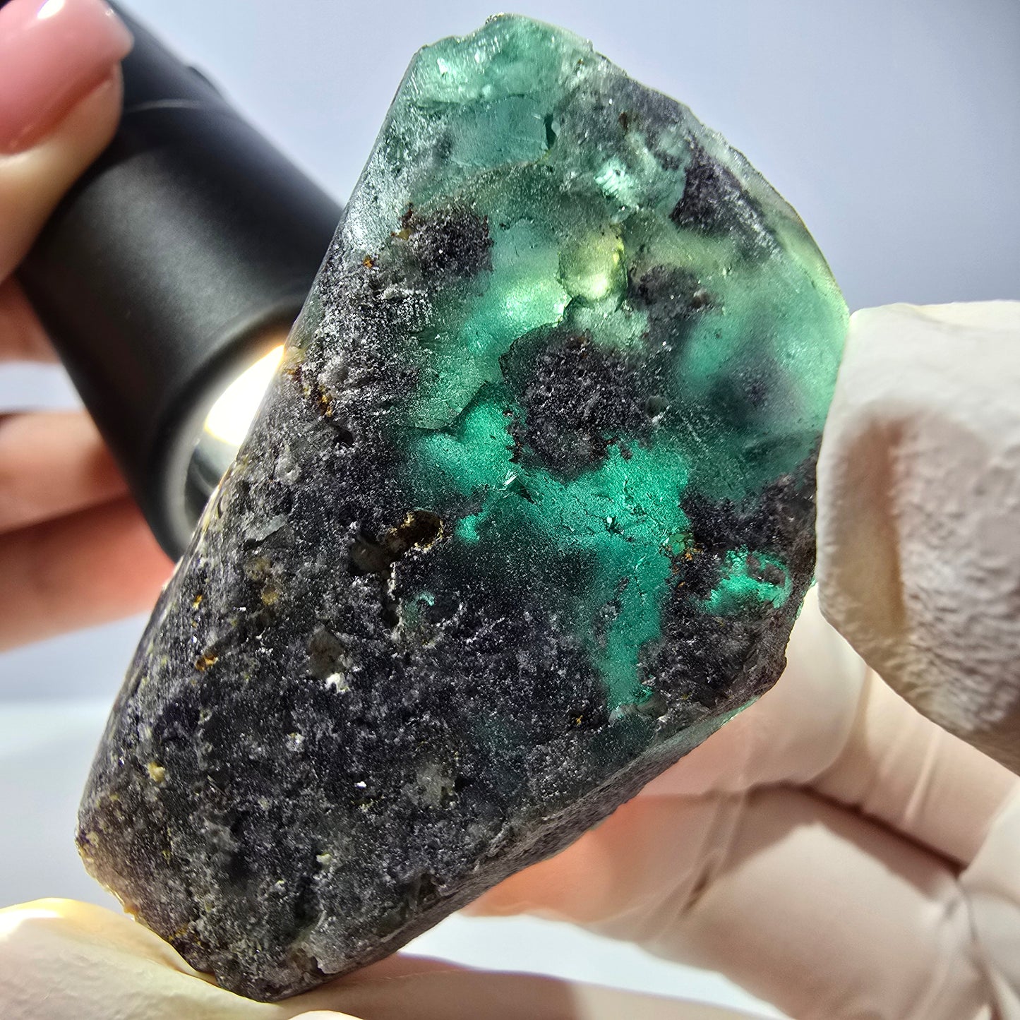 Spécimen de cube de fluorite fantôme, parqueté vert violet Okorusu, Namibie 49*31*21 mm