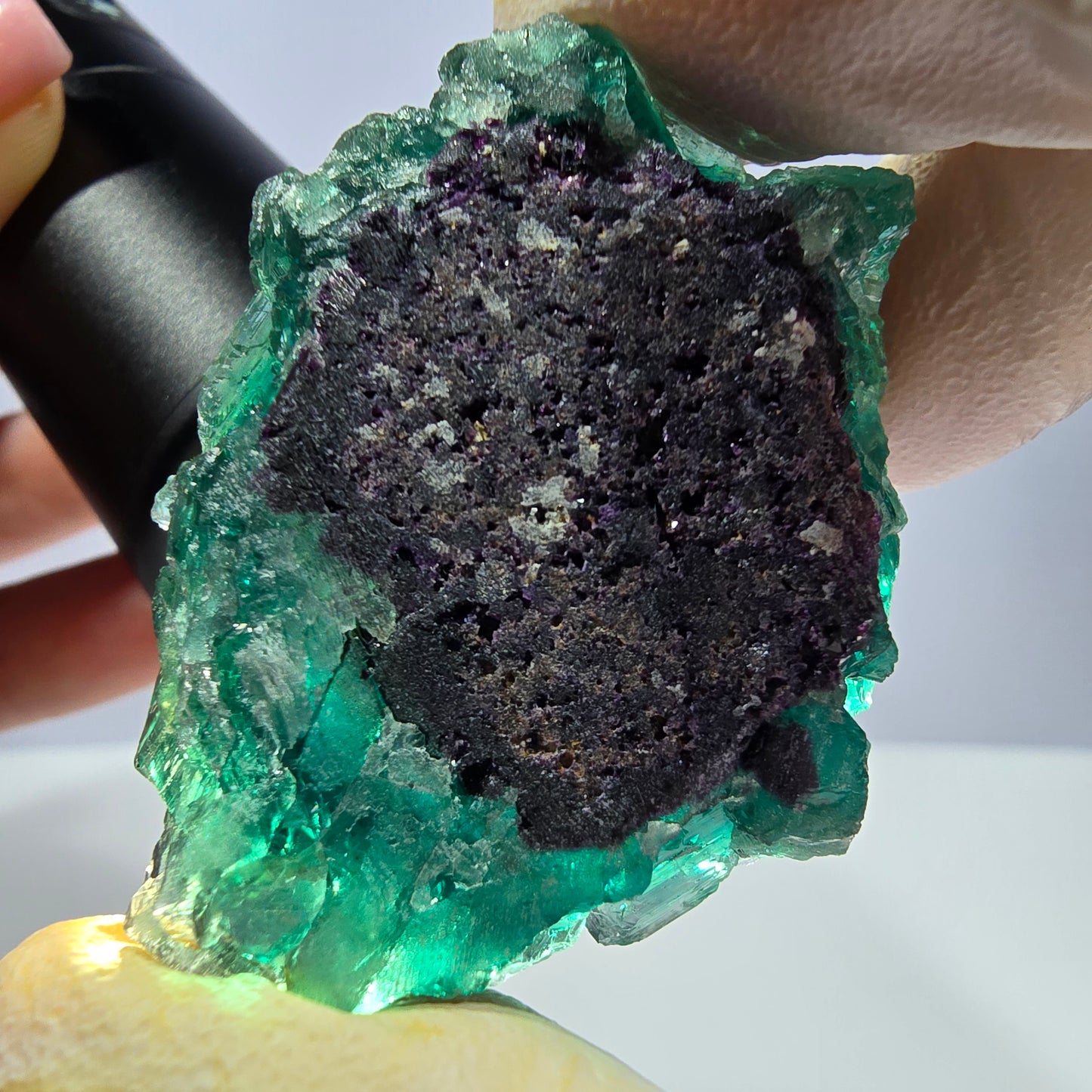 Spécimen de cube de fluorite fantôme, parqueté vert violet Okorusu, Namibie 47*36*24 mm