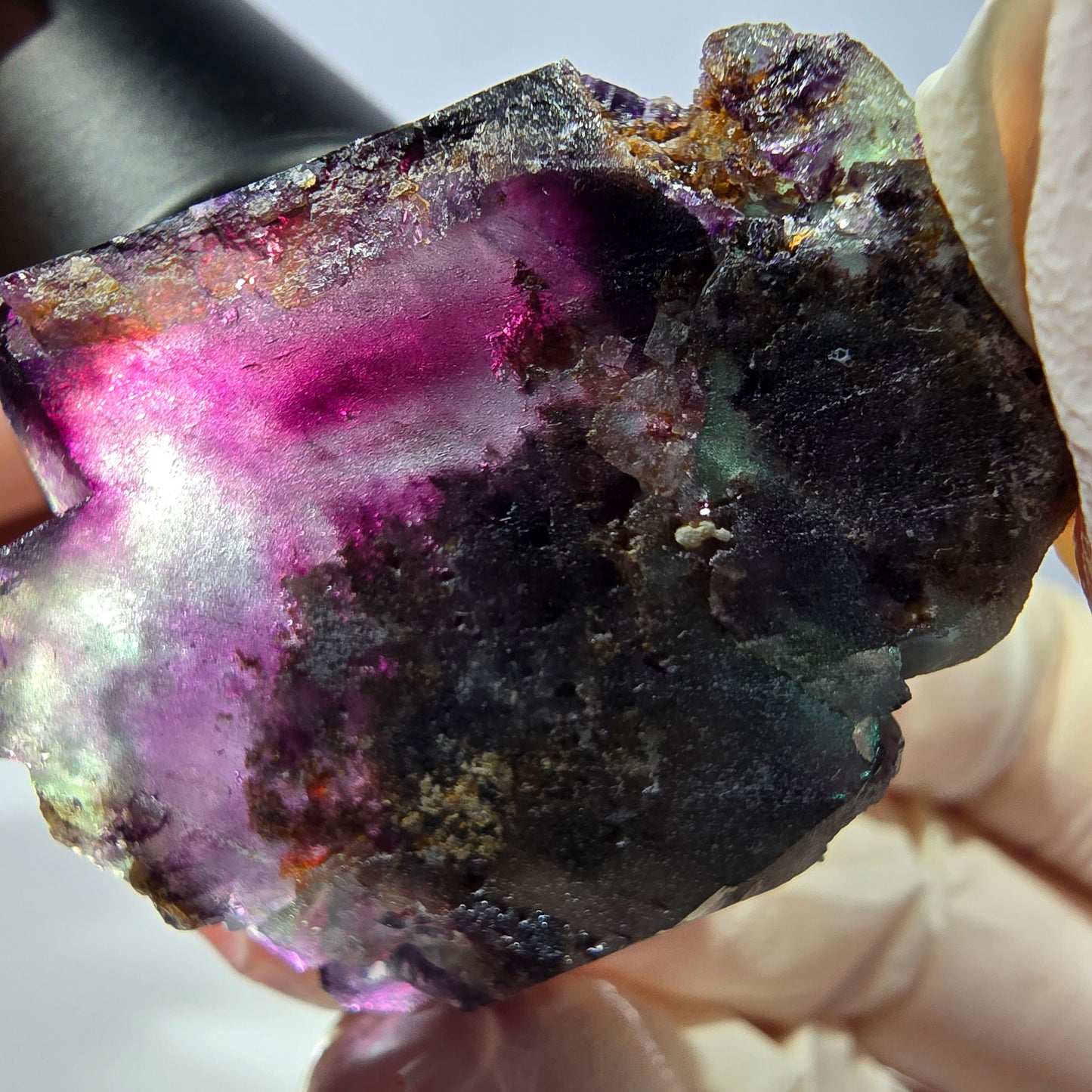 Spécimen de cube de fluorite fantôme, parqueté vert violet Okorusu, Namibie 40*35*29 mm