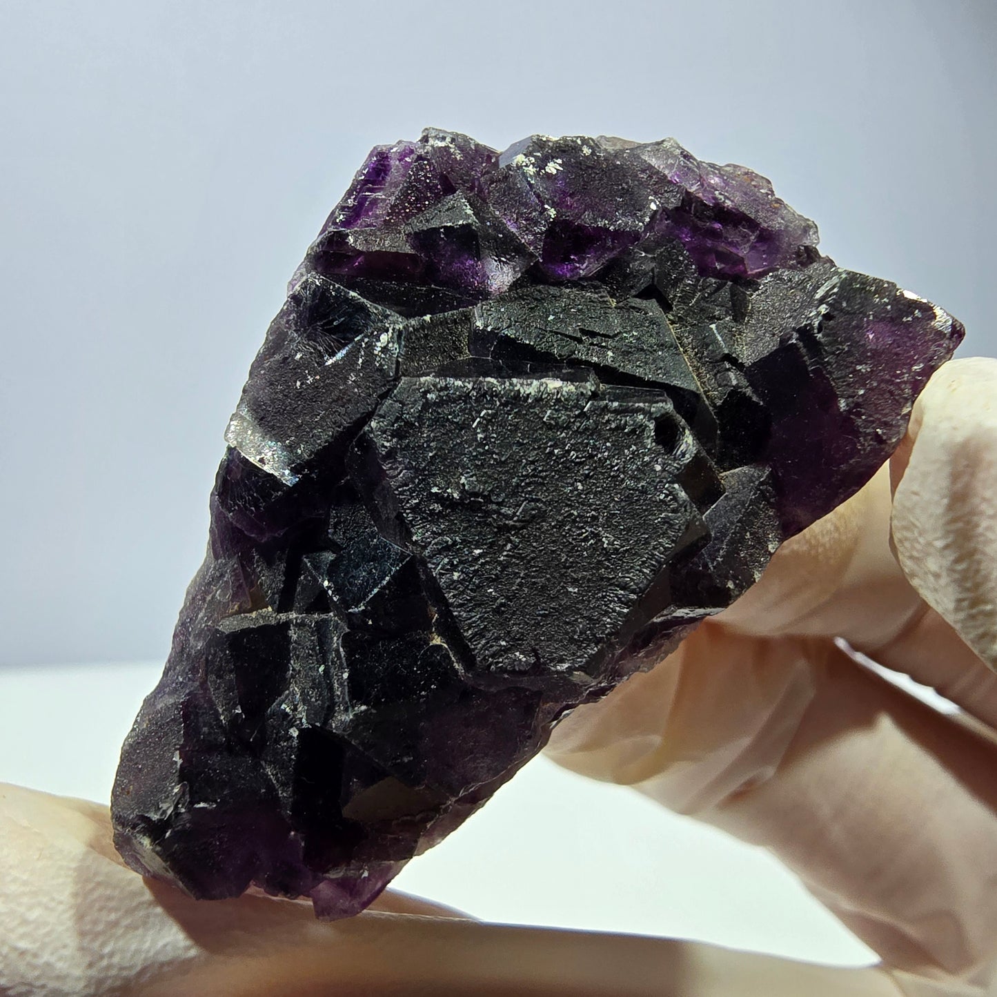 Spécimen de cube de fluorite fantôme, hexagonal, violet, Okorusu, Namibie, 52 x 33 x 16 mm