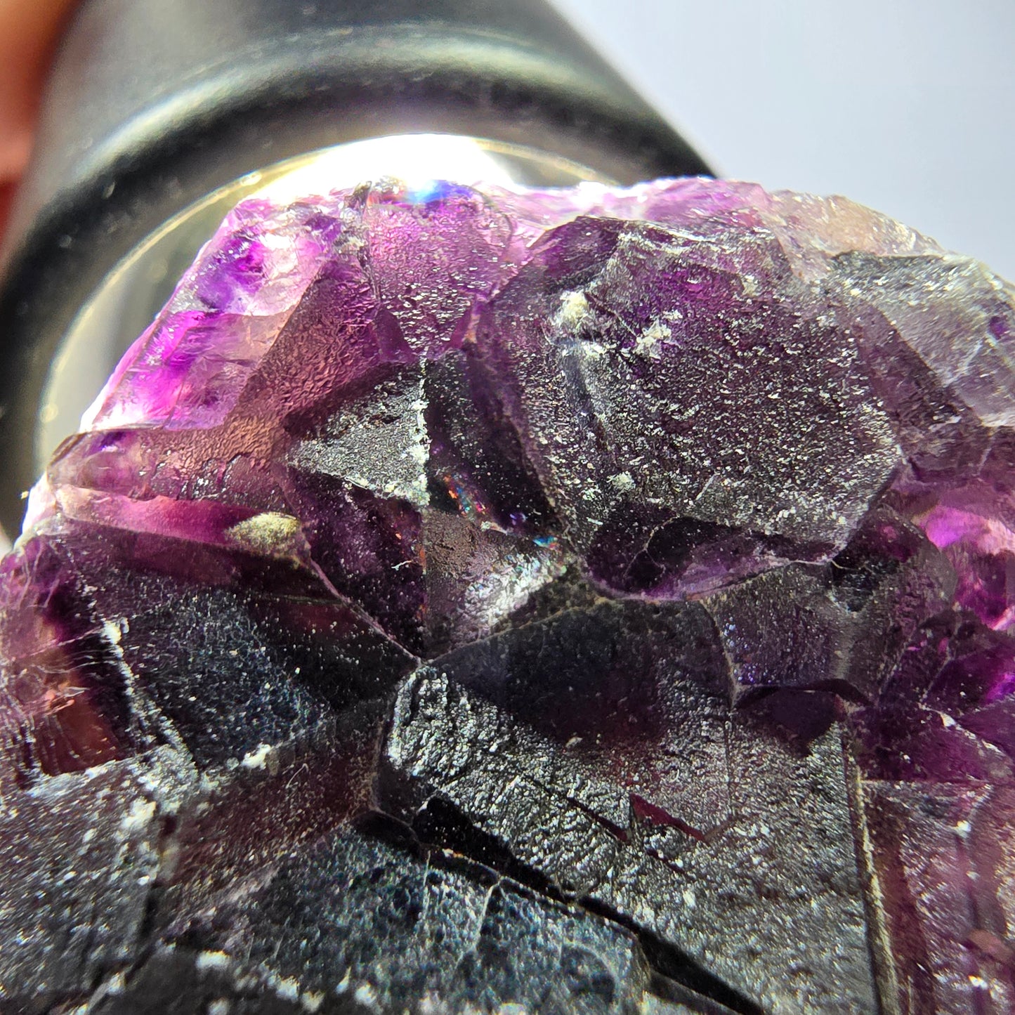 Spécimen de cube de fluorite fantôme, hexagonal, violet, Okorusu, Namibie, 52 x 33 x 16 mm