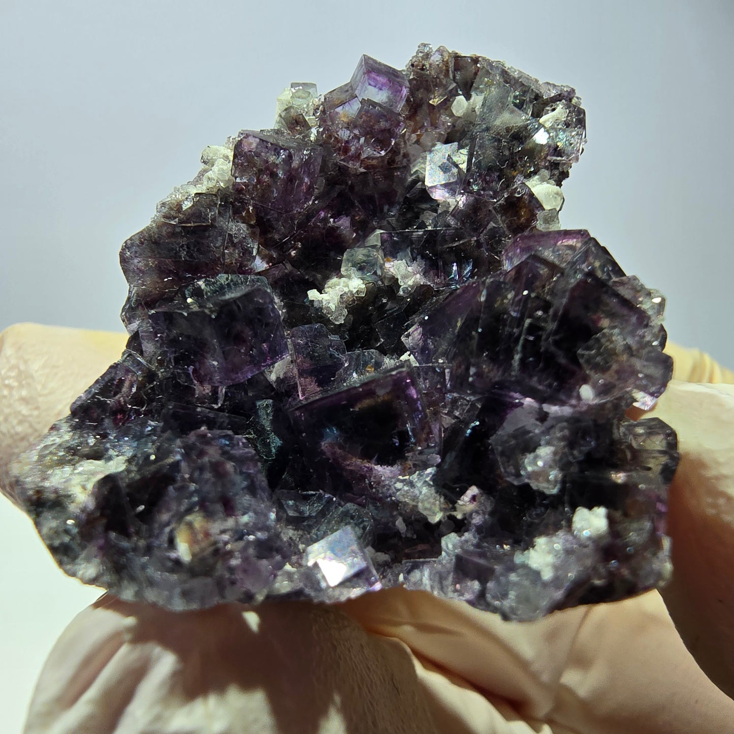 Rare cube de fluorite fantôme, spécimen de quartz violet Okorusu, Namibie, 43 x 31 x 27 mm