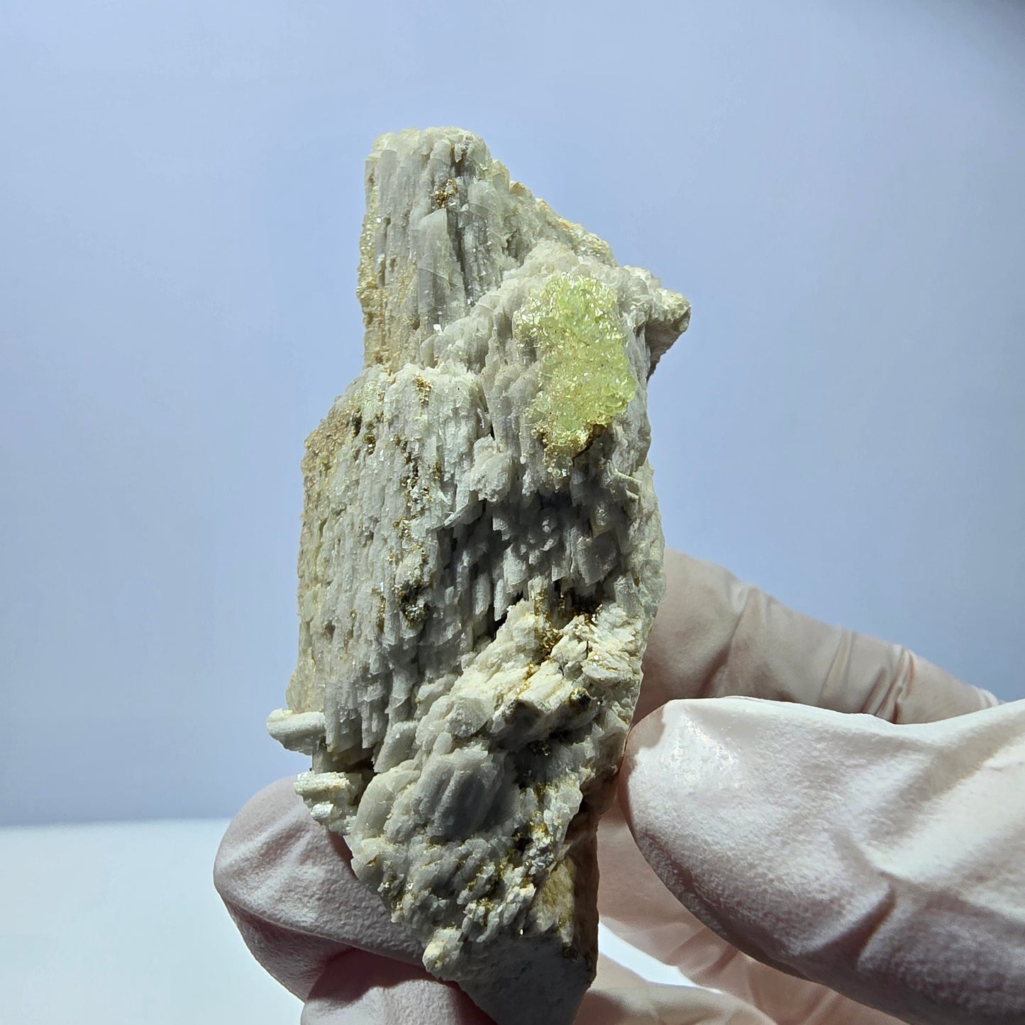 Opale hyalite rare, spécimen d'orthose Erongo, Namibie 71*30*29mm