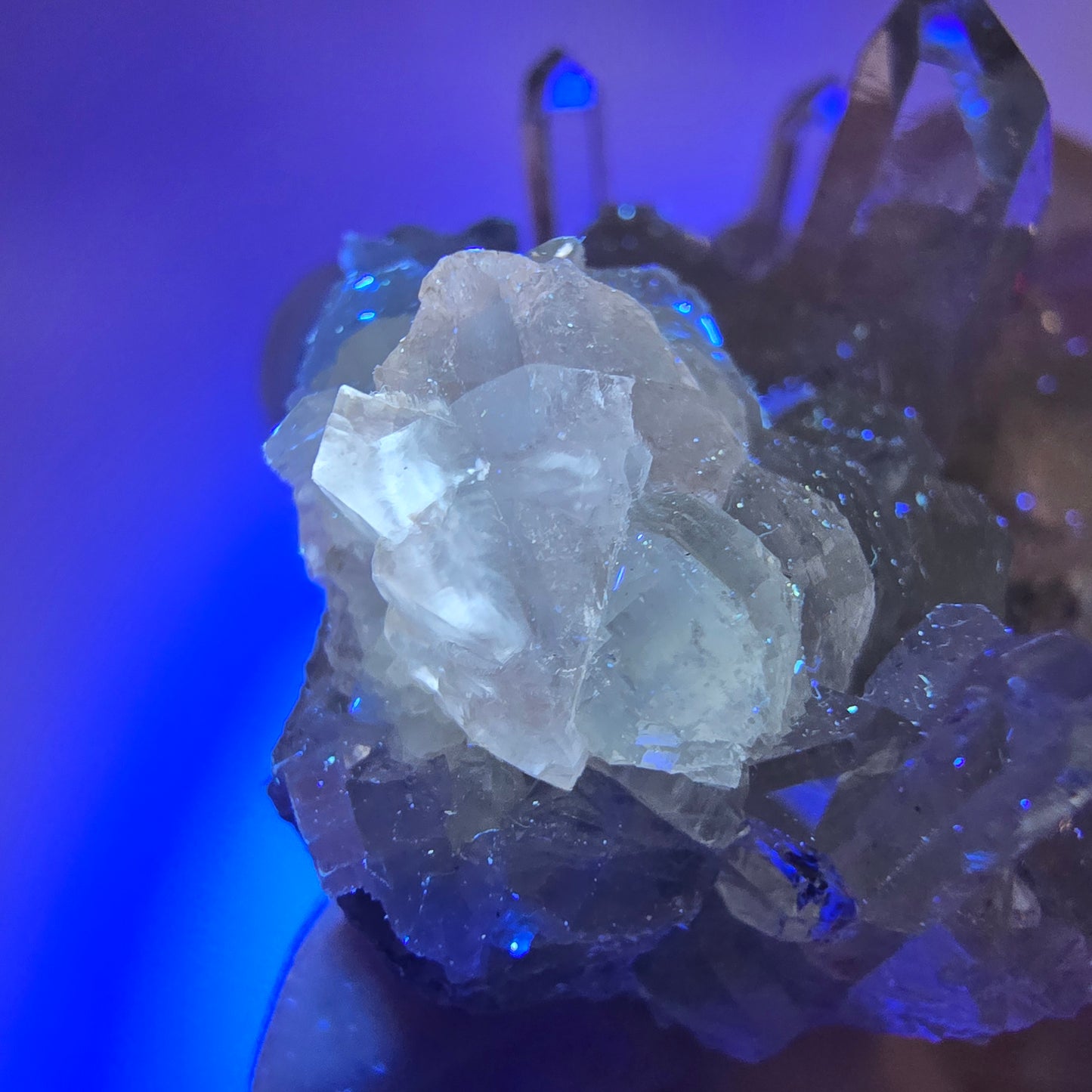 Spécimen de quartz clair, de préhnite et de calcite Streep Mine, Goboboseb, Namibie 49*38*23 mm