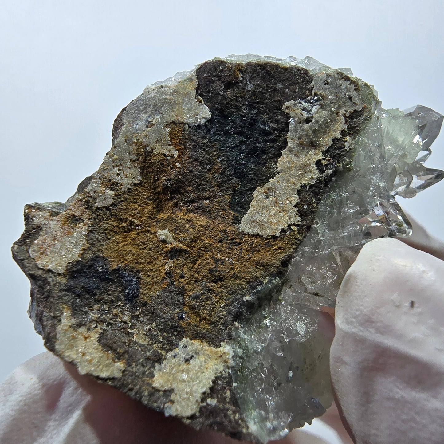 Quartz Harlequin Starburst, spécimen de préhnite, mine Streep, Goboboseb, Namibie, 44 x 39 x 25 mm