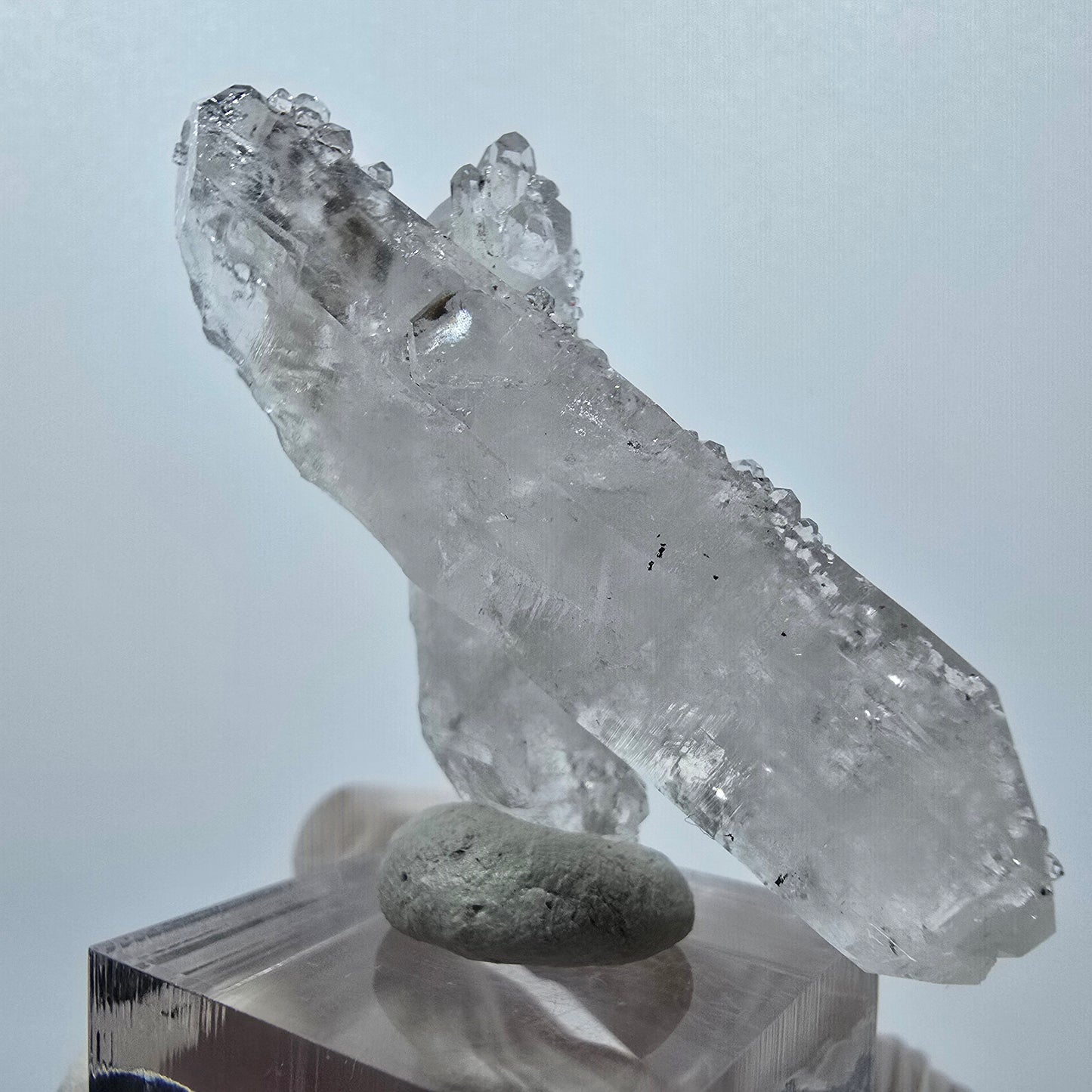 Rare spécimen d'analcime de quartz Harlequin DT, mine Streep, Goboboseb, Namibie, 58 x 30 x 17 mm