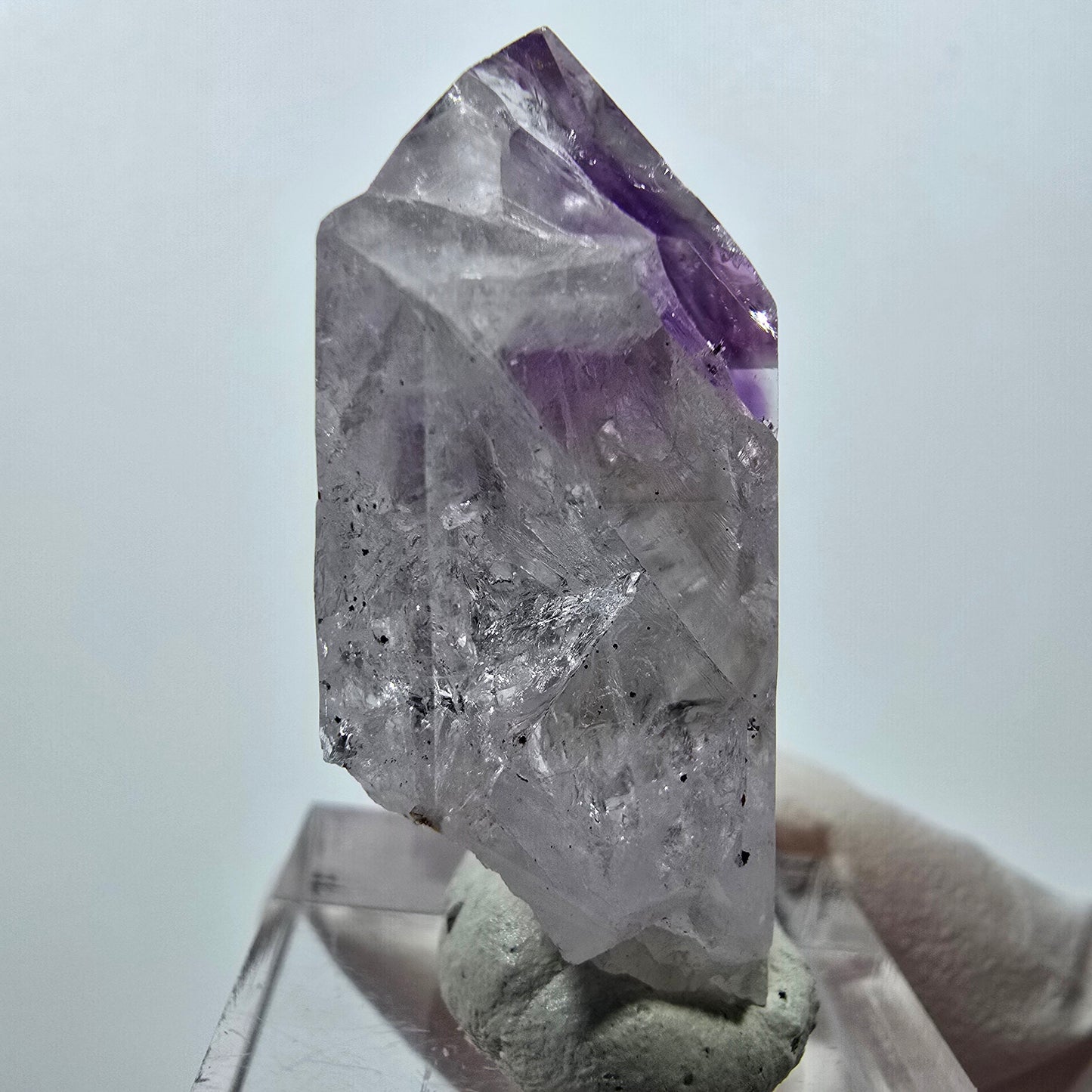 Améthyste fantôme, mine d'hématite Point Streep, Goboboseb, Namibie, 39 x 19 x 16 mm